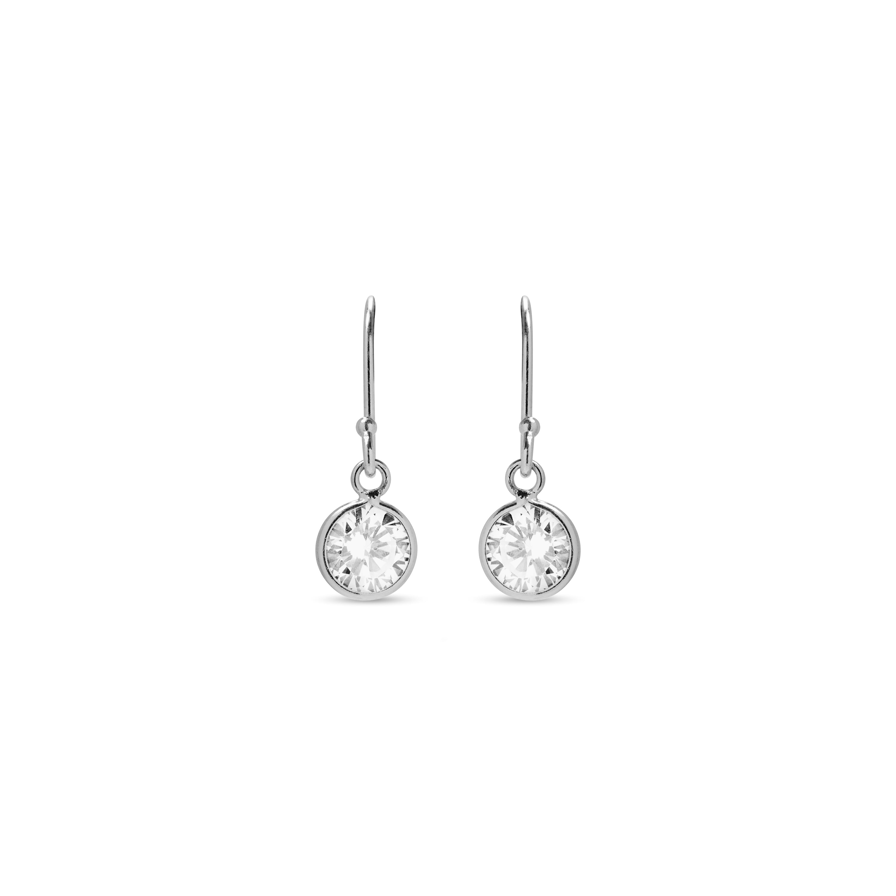 Brincos em Prata 925 com Zircônia Brilhante com acabamento em ródio - Essential