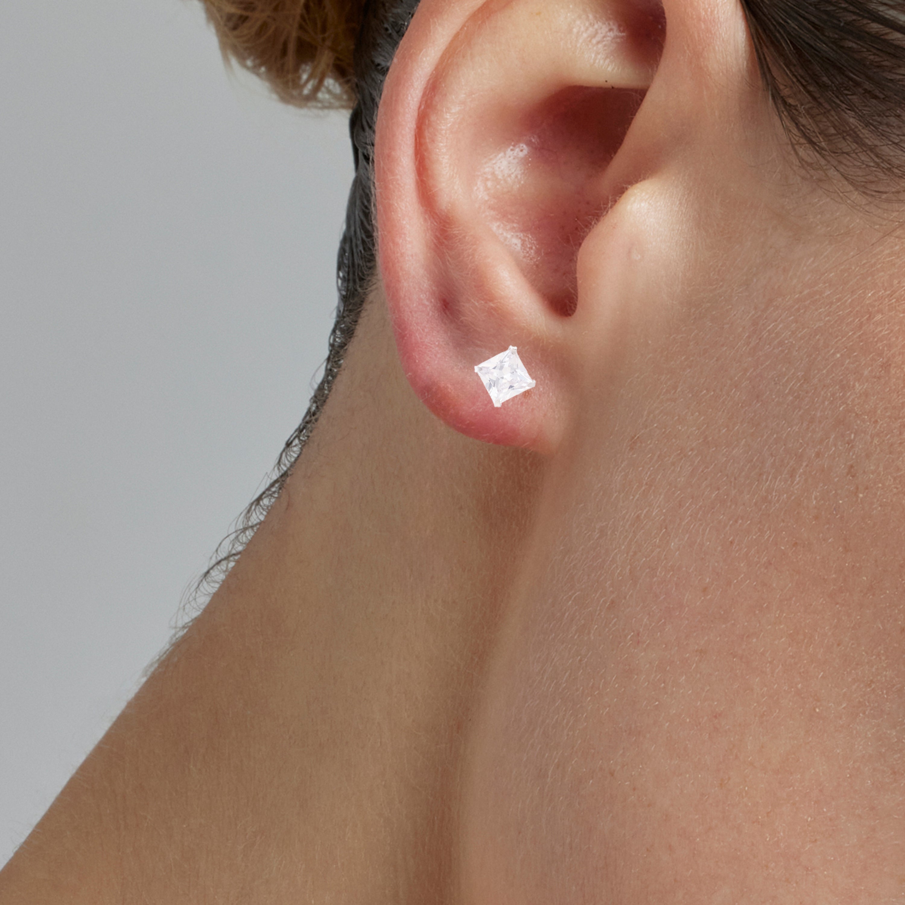 925 Sterling Silver Earrings with Rhodium-Plated Brilliant Zirconia - Essential