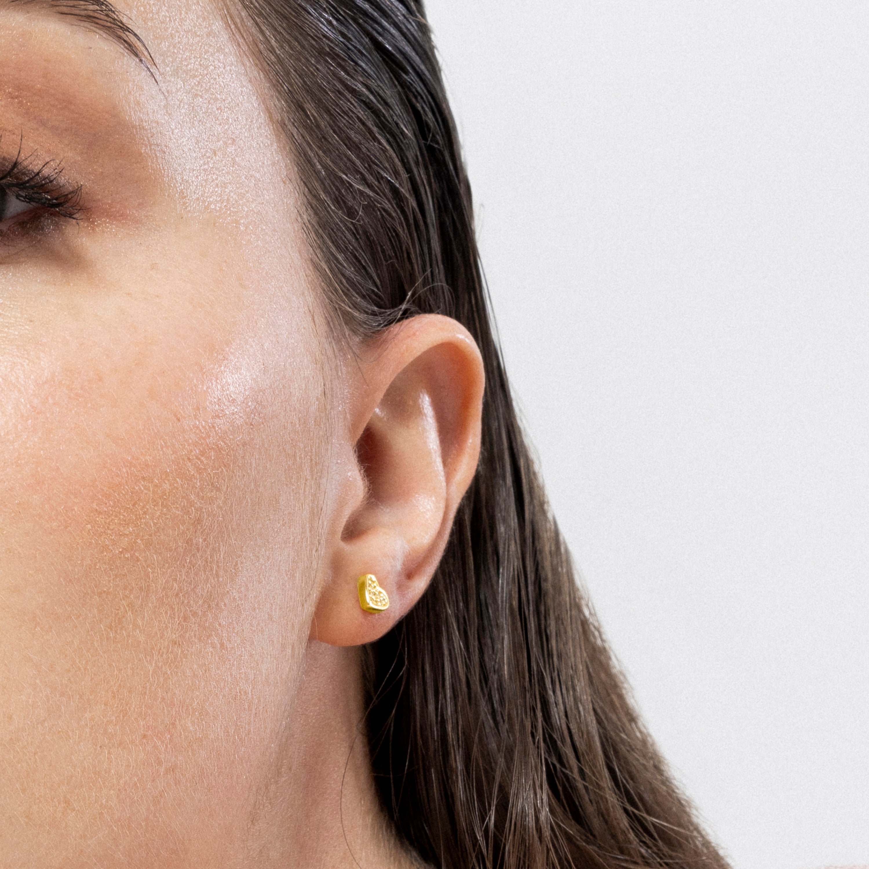 925 Sterling Silver and Brilliant Zirconia Earrings Finished in 18K Yellow Gold - Heart