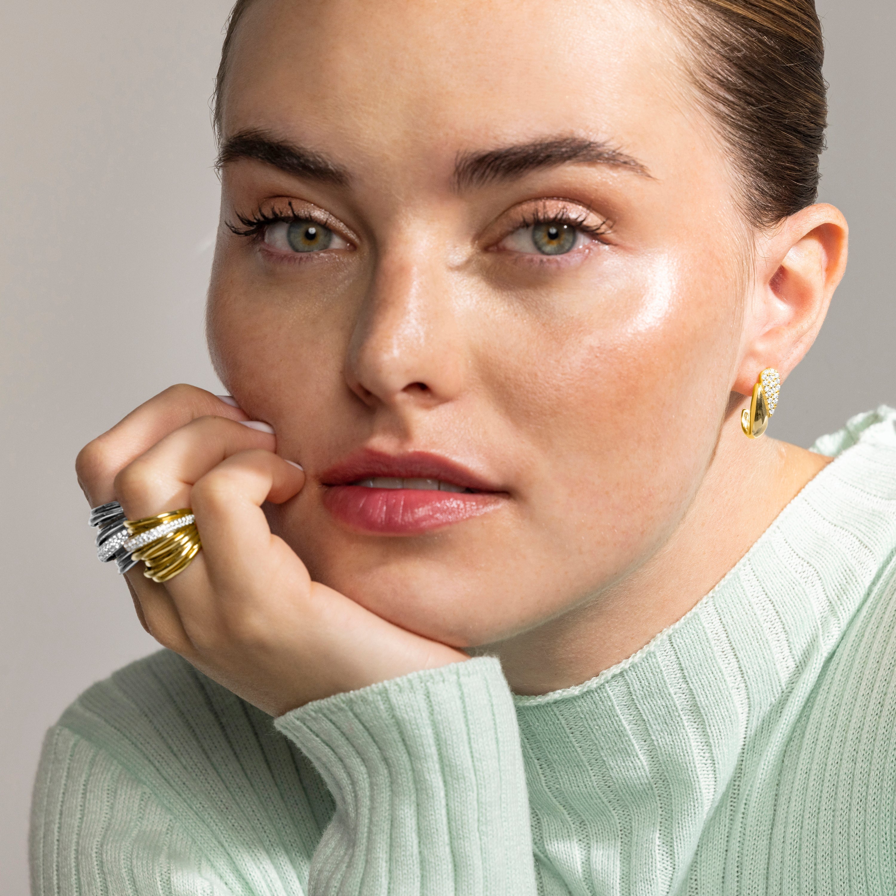 925 Sterling Silver and Brilliant Zirconia Earrings, 18k Gold Finish - Angril