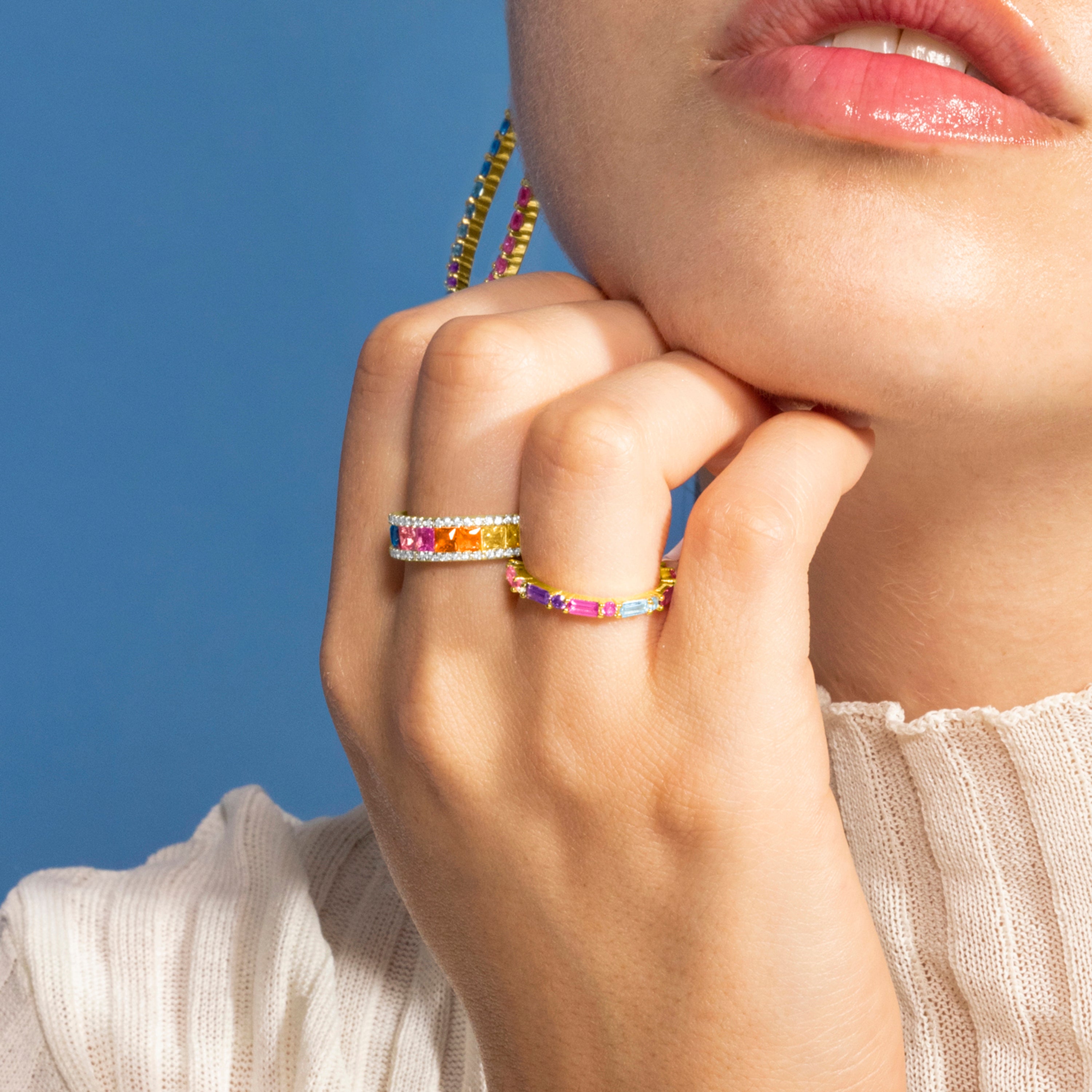 Anel Bhaime de Prata 925 com Zircônia Multicolorida e banho de ouro 18k
