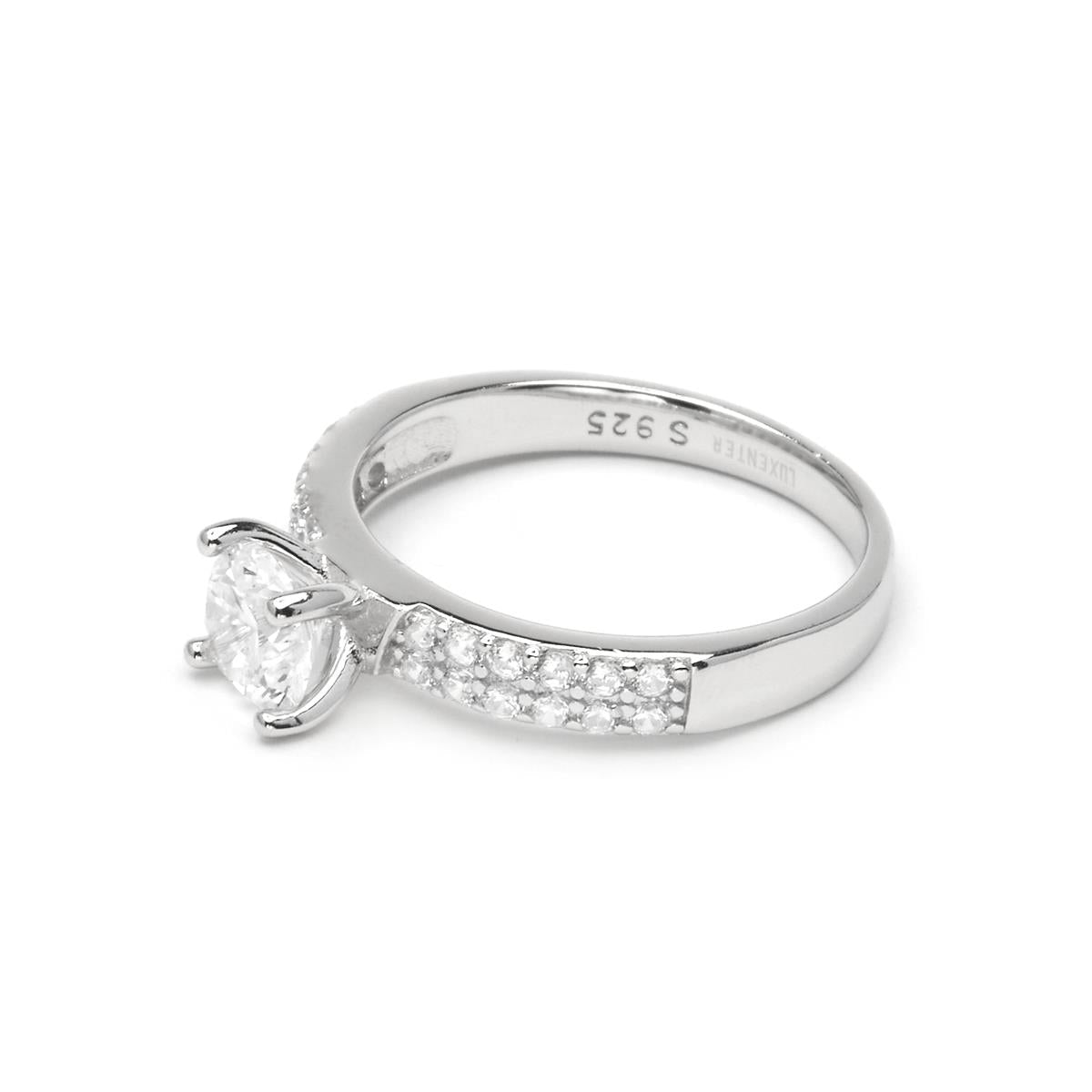 Anillo de Plata de Ley 925 y Circonita Brillante - Anwi