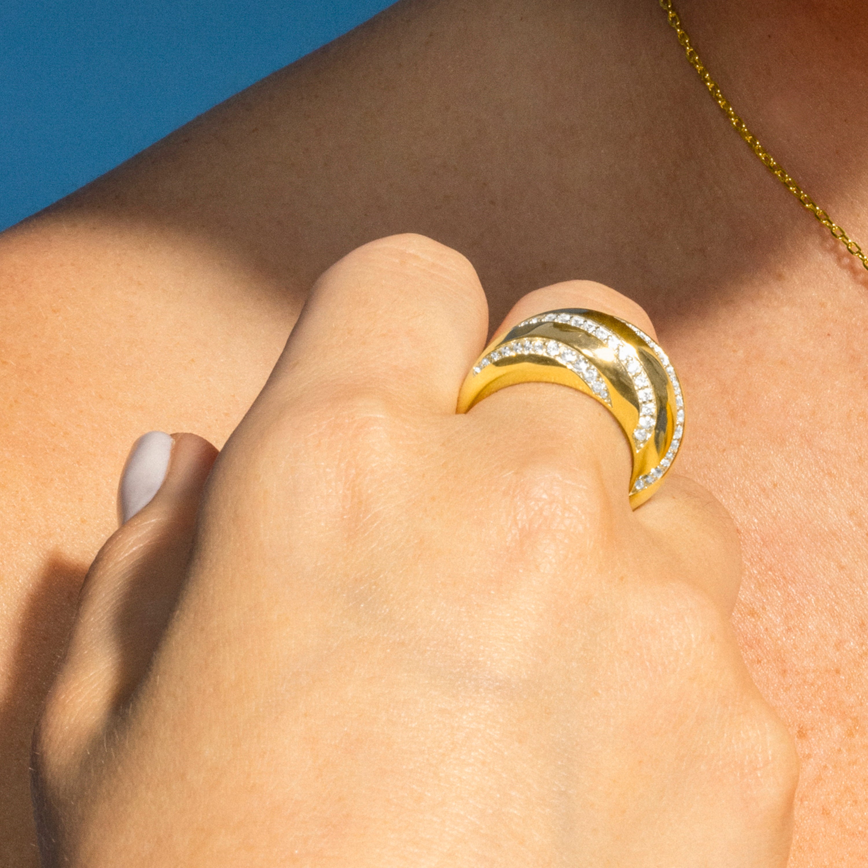925 Sterling Silver and Brilliant Zirconia Ring, 18k Gold Finish - Vikai