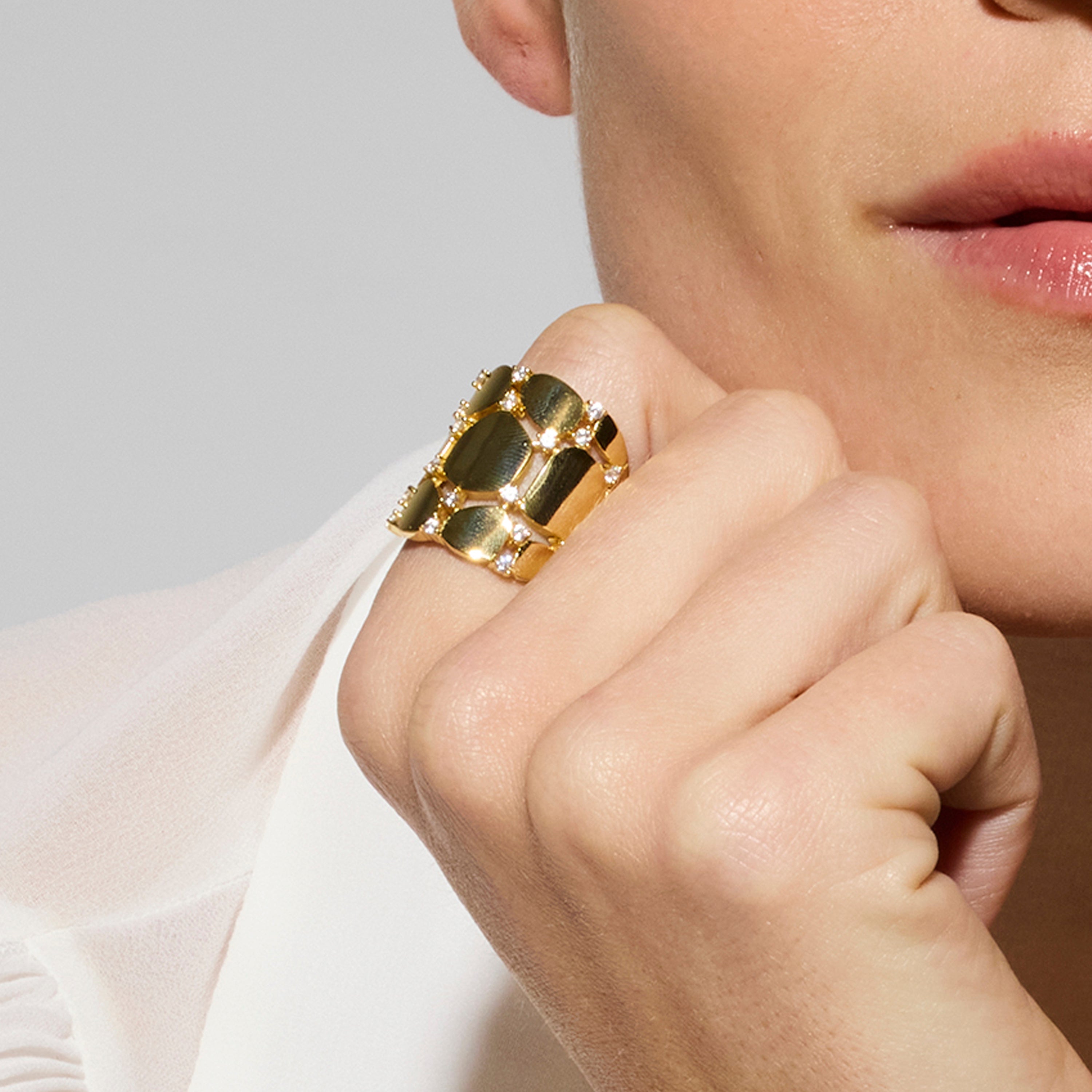 925 Sterling Silver and Brilliant Zirconia Ring, 18k Yellow Gold Finish - Agrox