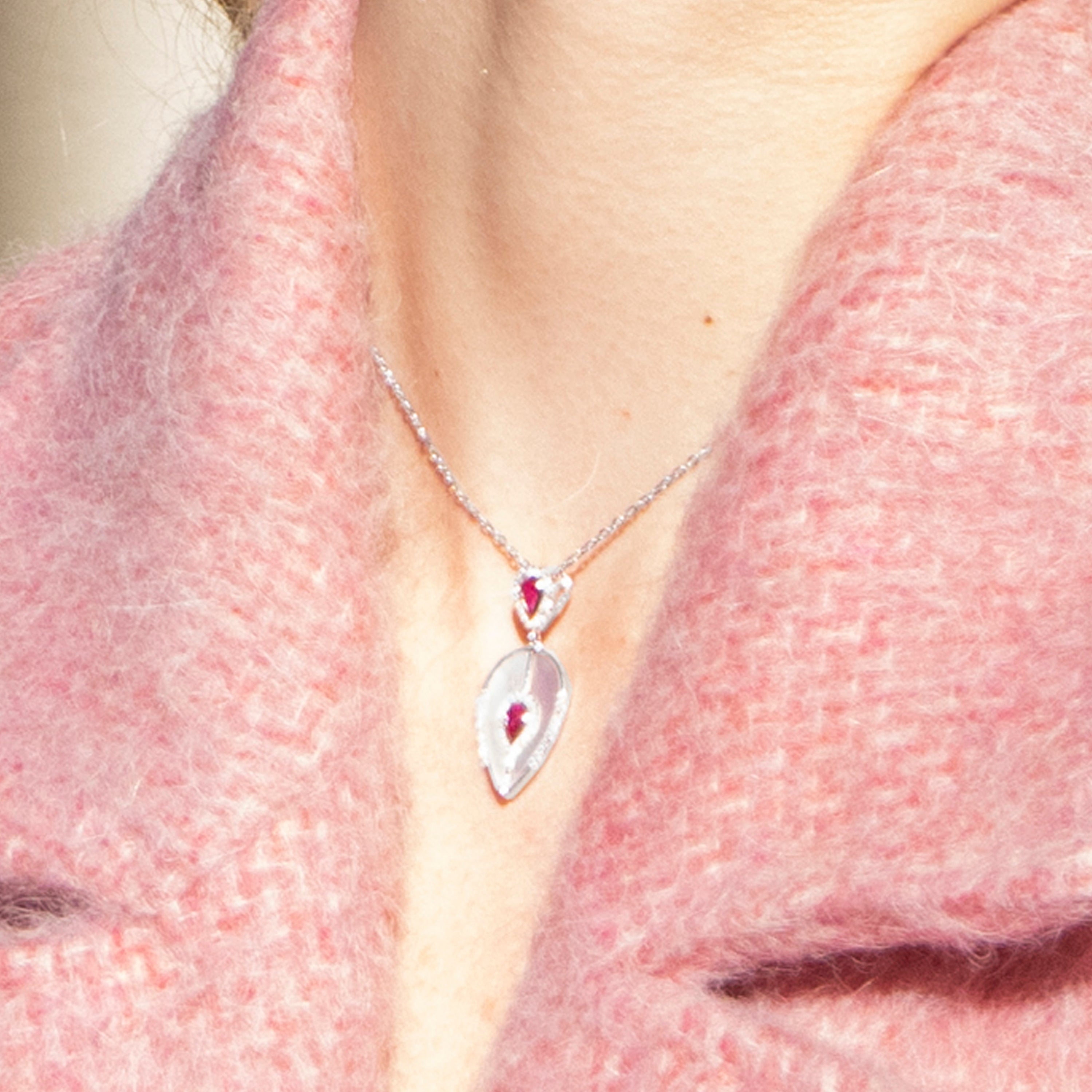 Collar de Plata de Ley 925 y Cuarzo Hidrotermal Cereza acabado rodio - Torwa