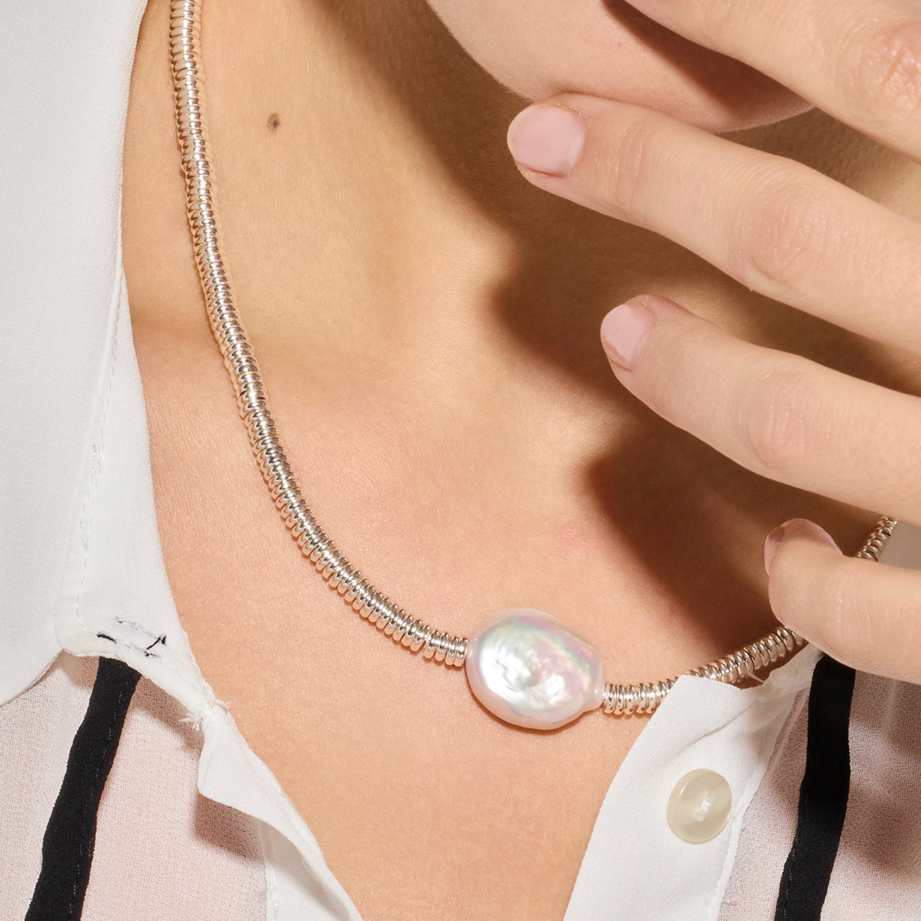 925 Sterling Silver and White Pearl Necklace with Rhodium Finish - Siever
