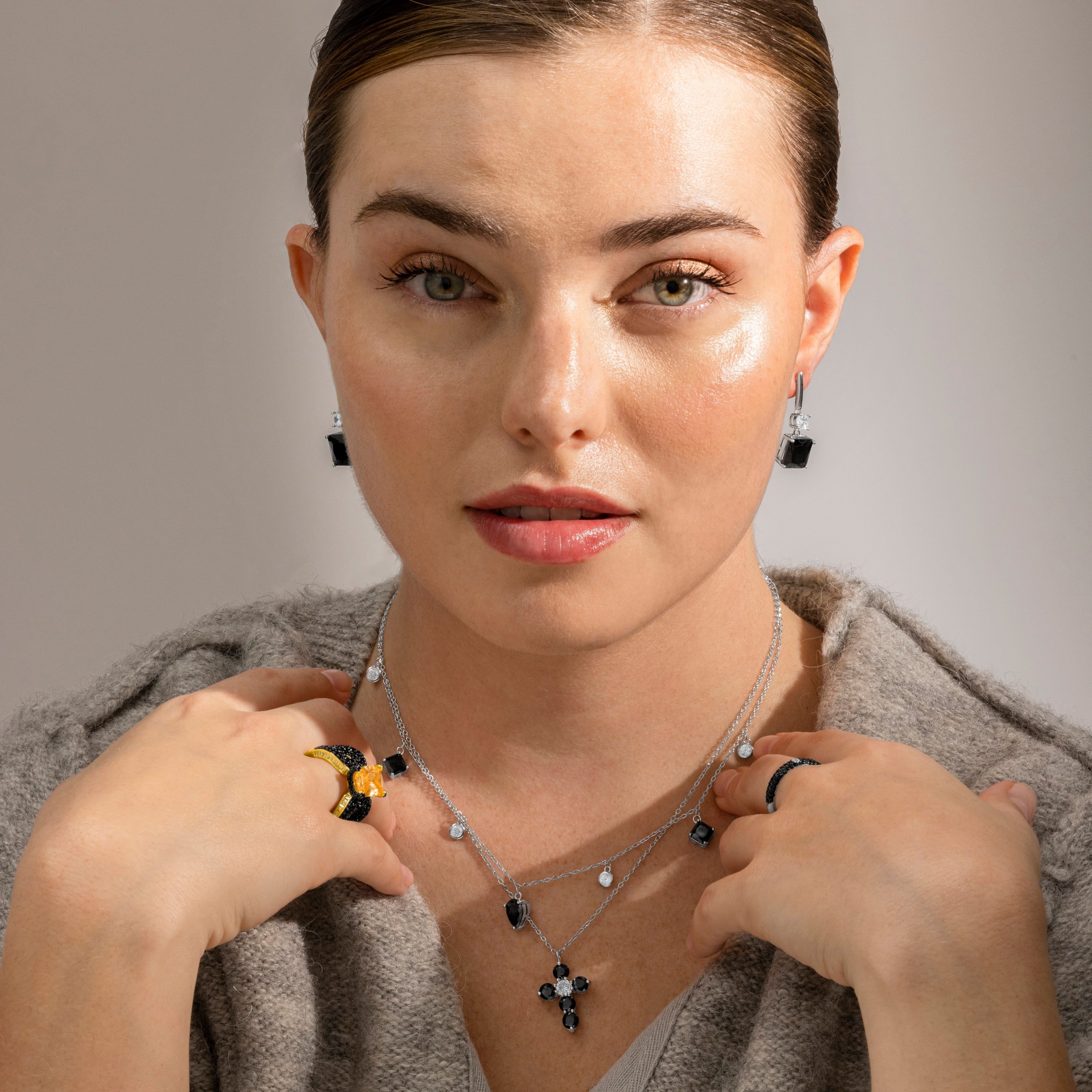 925 Sterling Silver and Onyx Zirconia Necklace with Rhodium Finish - Irul