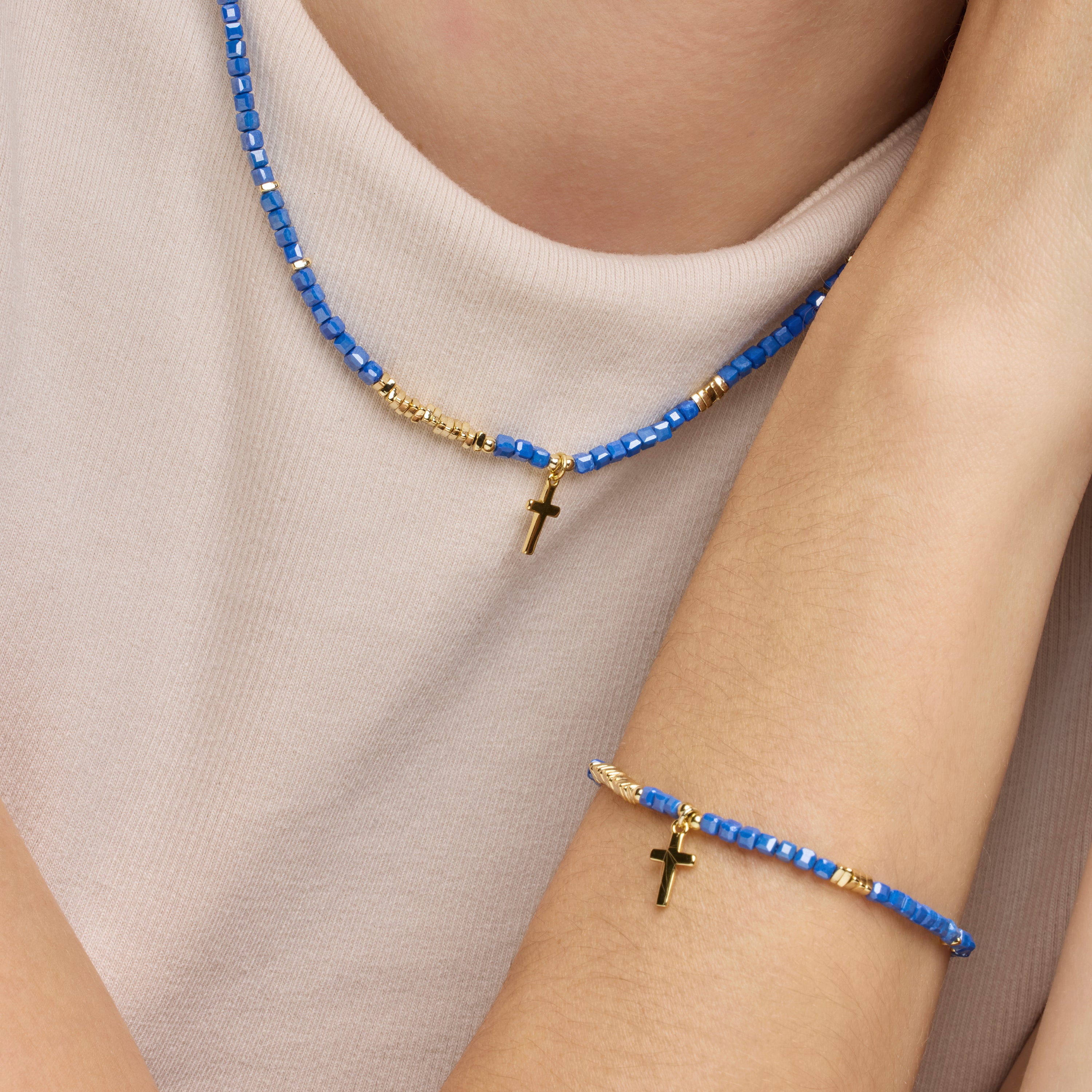 925 Sterling Silver and Dark Blue Crystal Necklace in 18k Yellow Gold Finish - Iszun