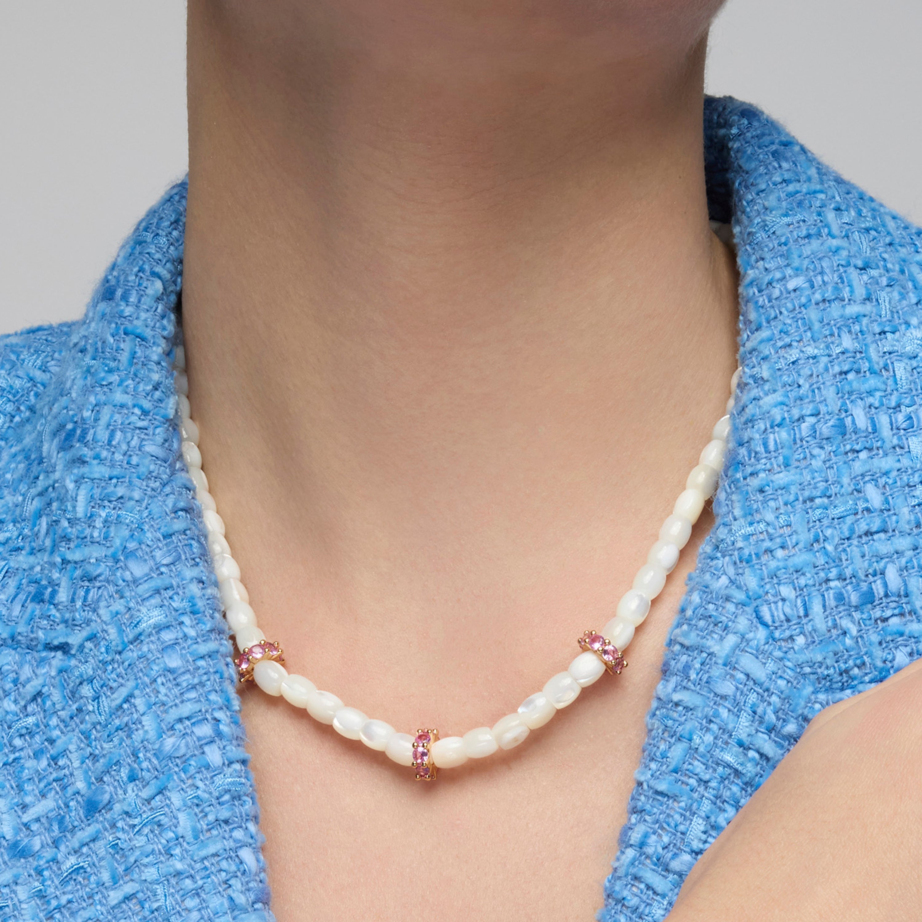 Collar de Plata de Ley 925 y Madreperla Blanca acabado oro amarillo de 18k - Fyro