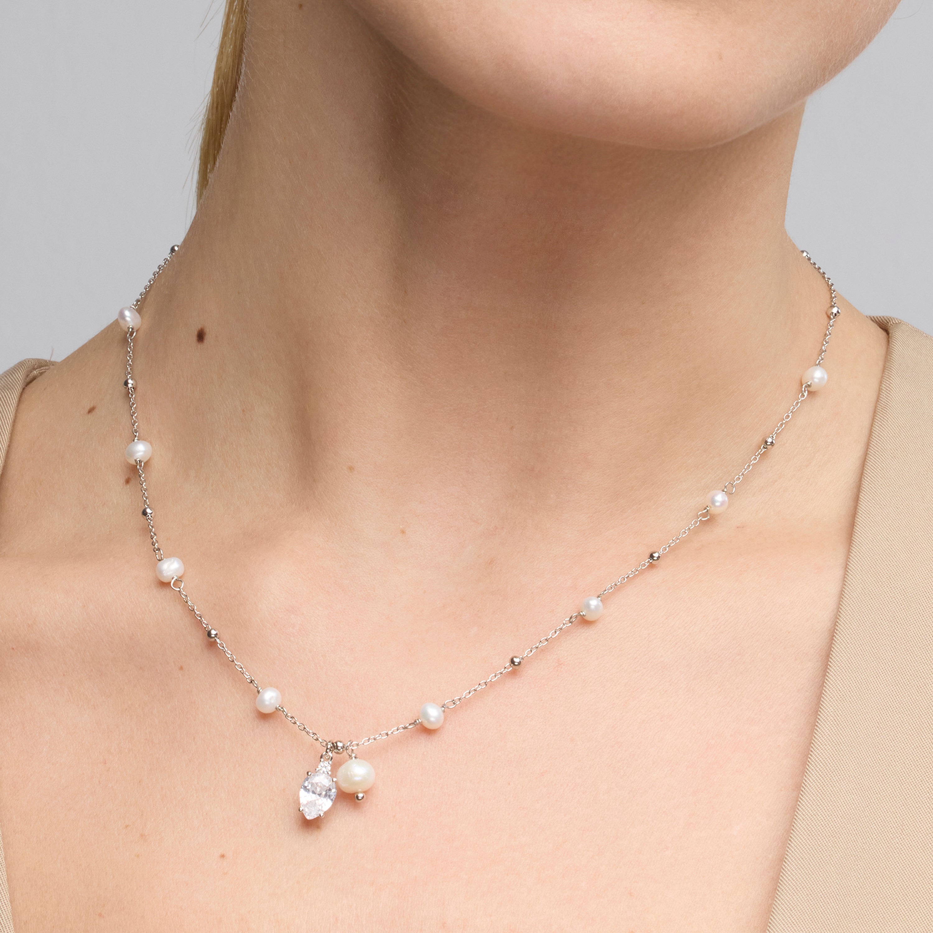 925 Sterling Silver and Brilliant Zirconia Necklace with Rhodium Finish - Lebao