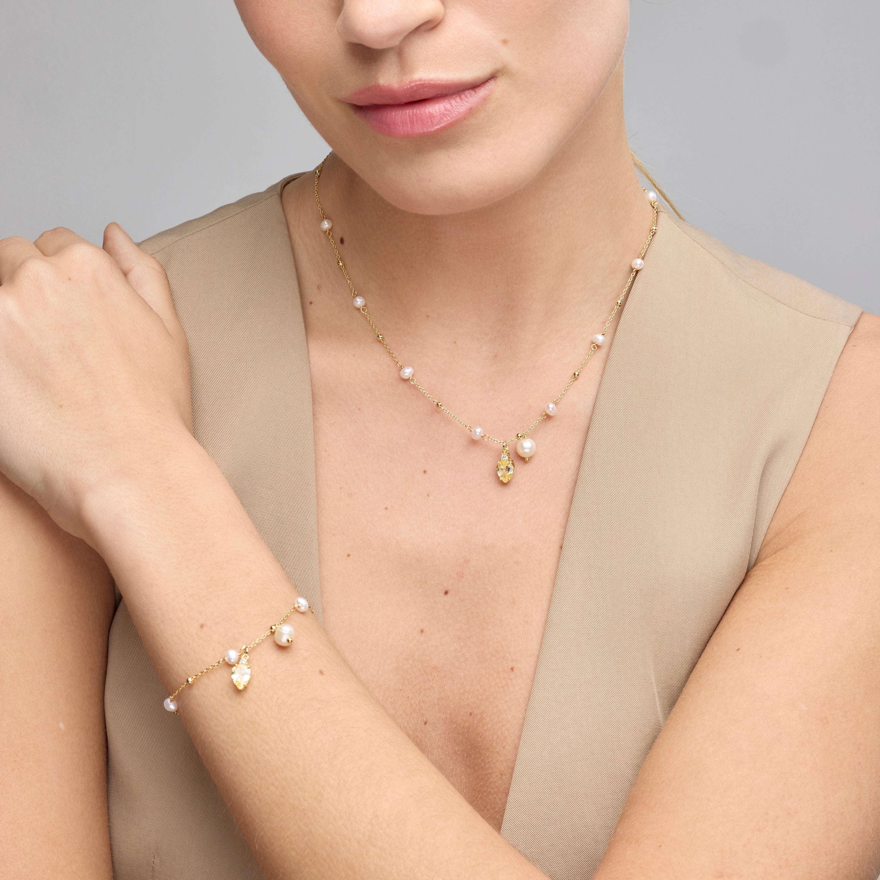 925 Sterling Silver and Brilliant Zirconia Necklace with Rhodium Finish - Lebao