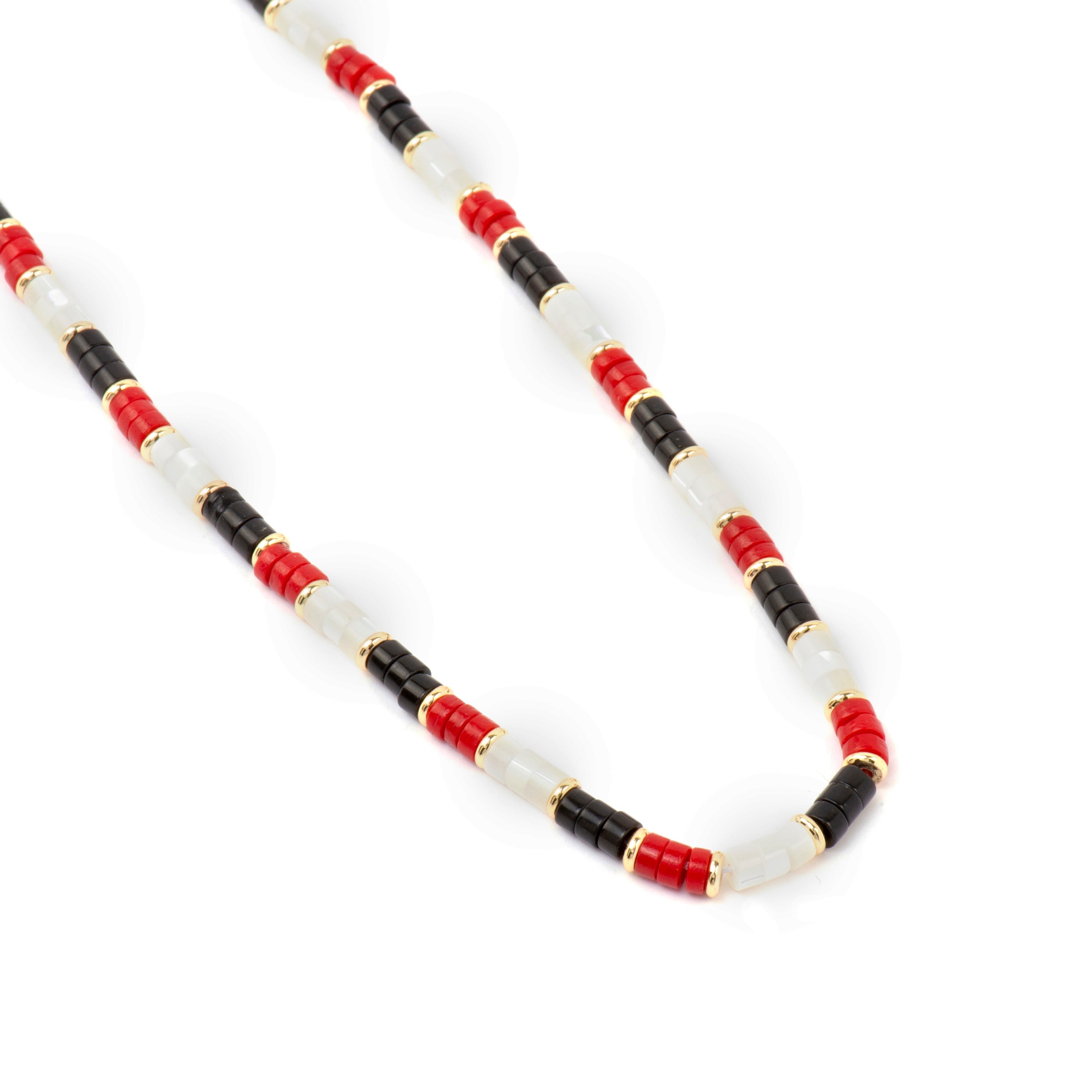 Colar de Prata 925 e Coral com acabamento em ouro amarelo 18k - Siraba