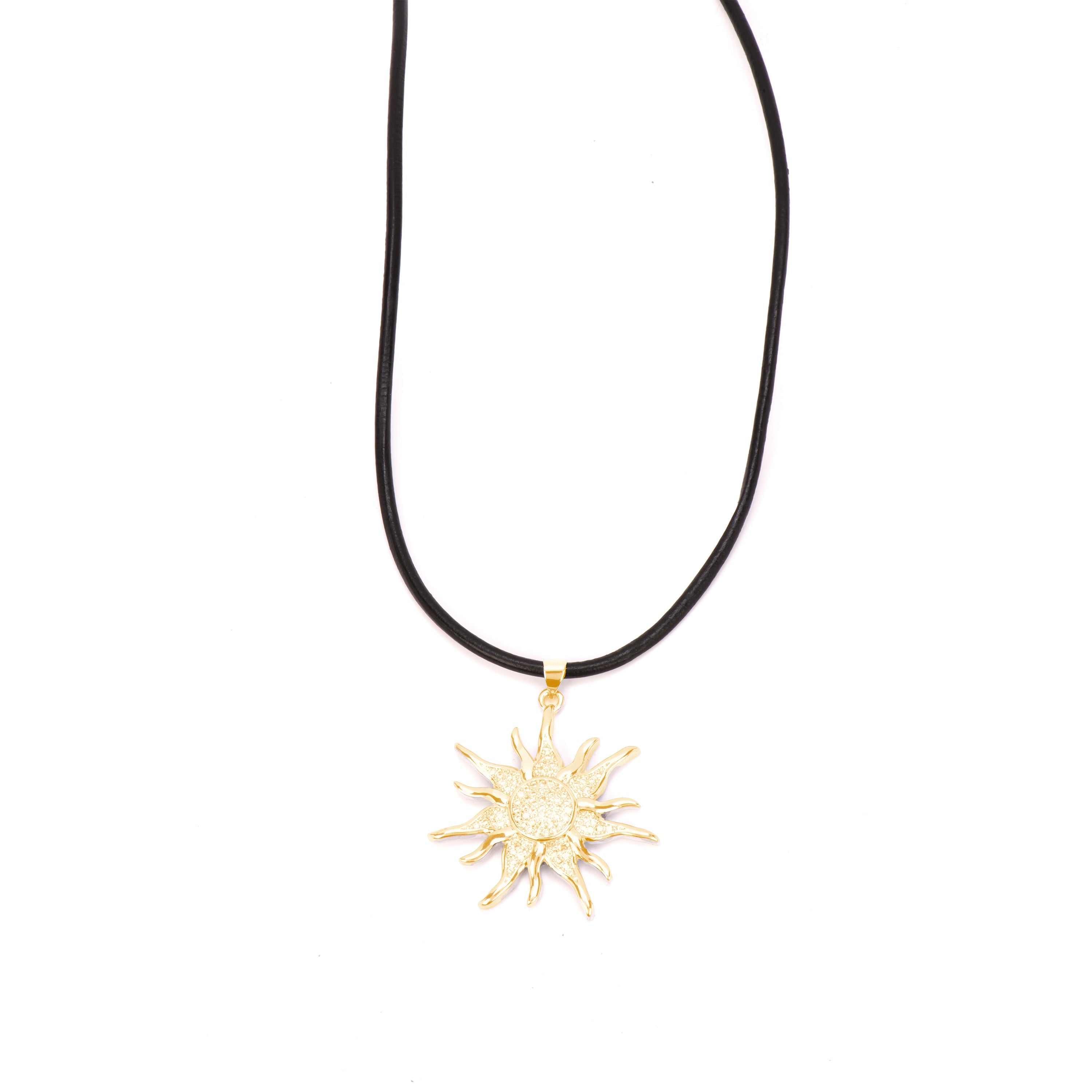 925 Sterling Silver and Brilliant Zirconia Necklace in 18k Yellow Gold Finish - Erover