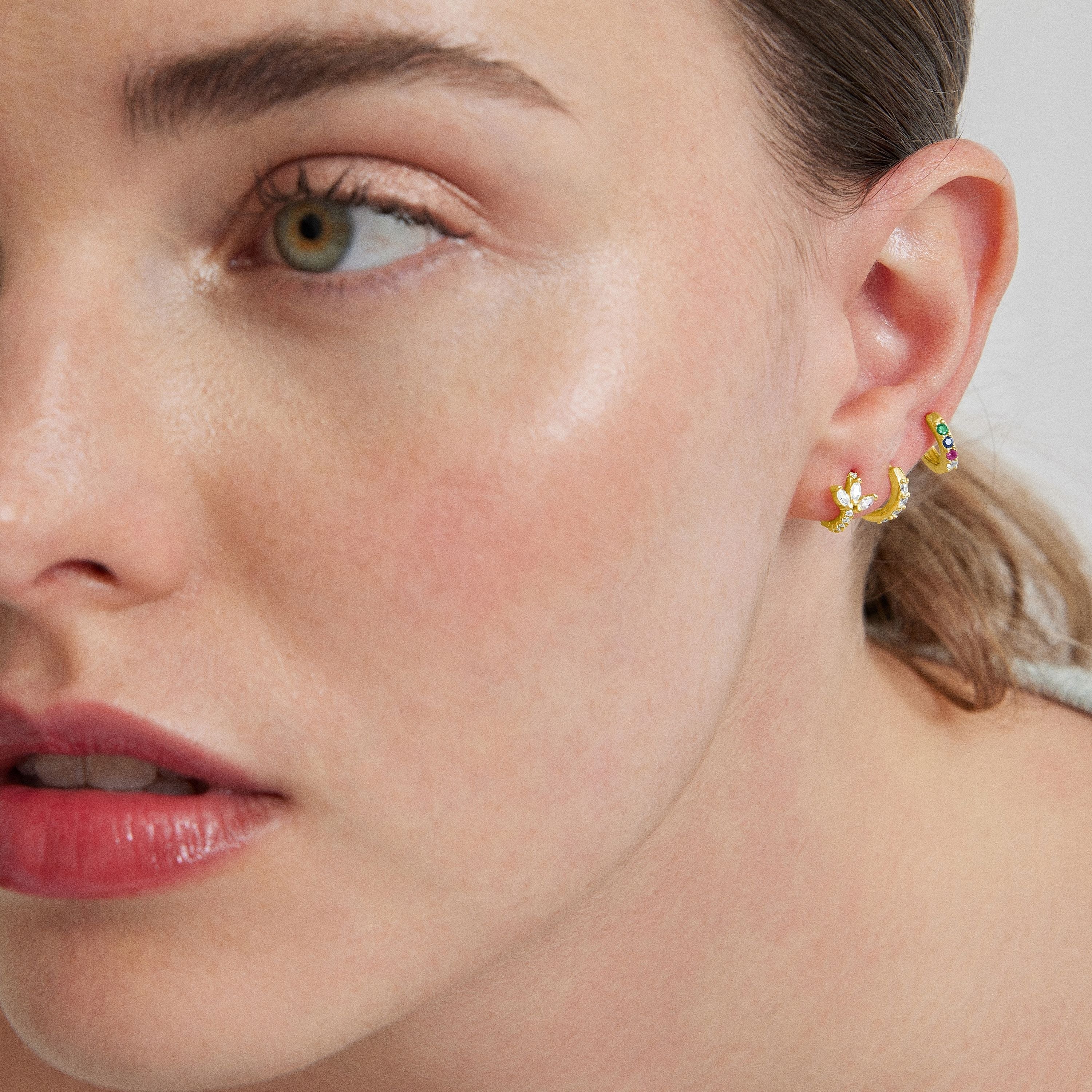 925 Sterling Silver Piercing with Brilliant Zirconia finished in 18K Yellow Gold - Ansung