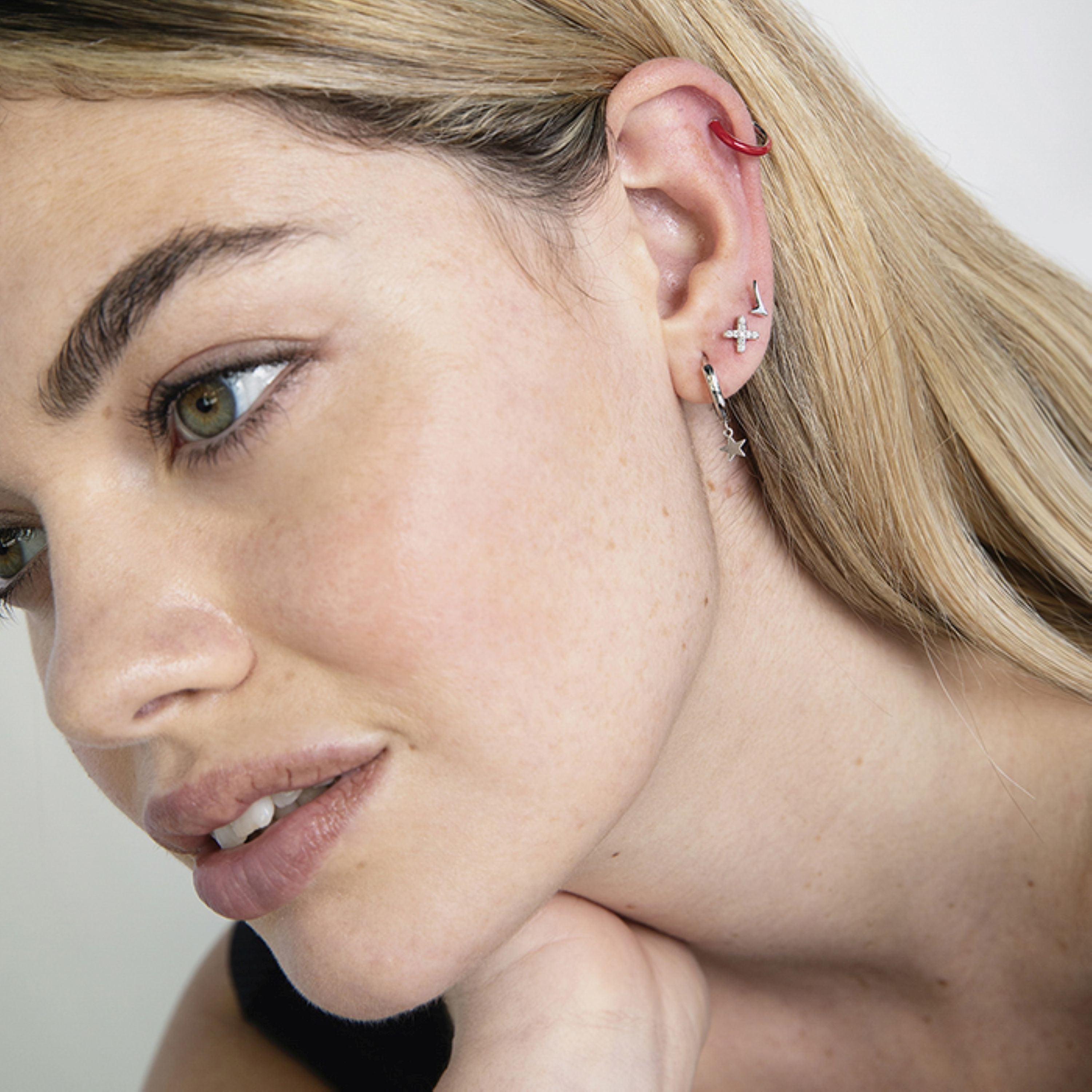 925 Sterling Silver Piercing with Brilliant Zirconia in Rhodium Finish - Garlin