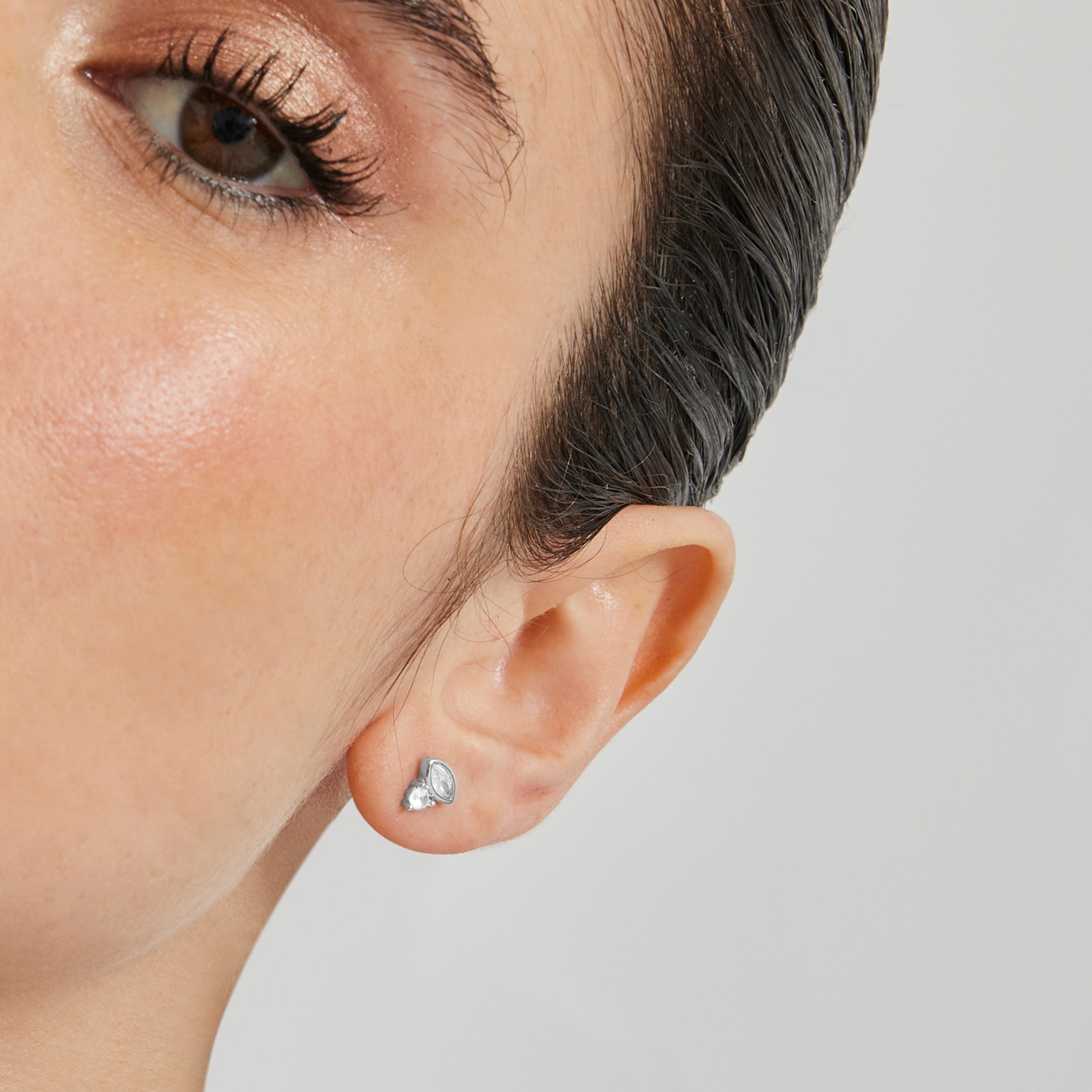 Piercing de Plata de Ley 925 con Circonita Brillante acabado en rodio - Zunsyt