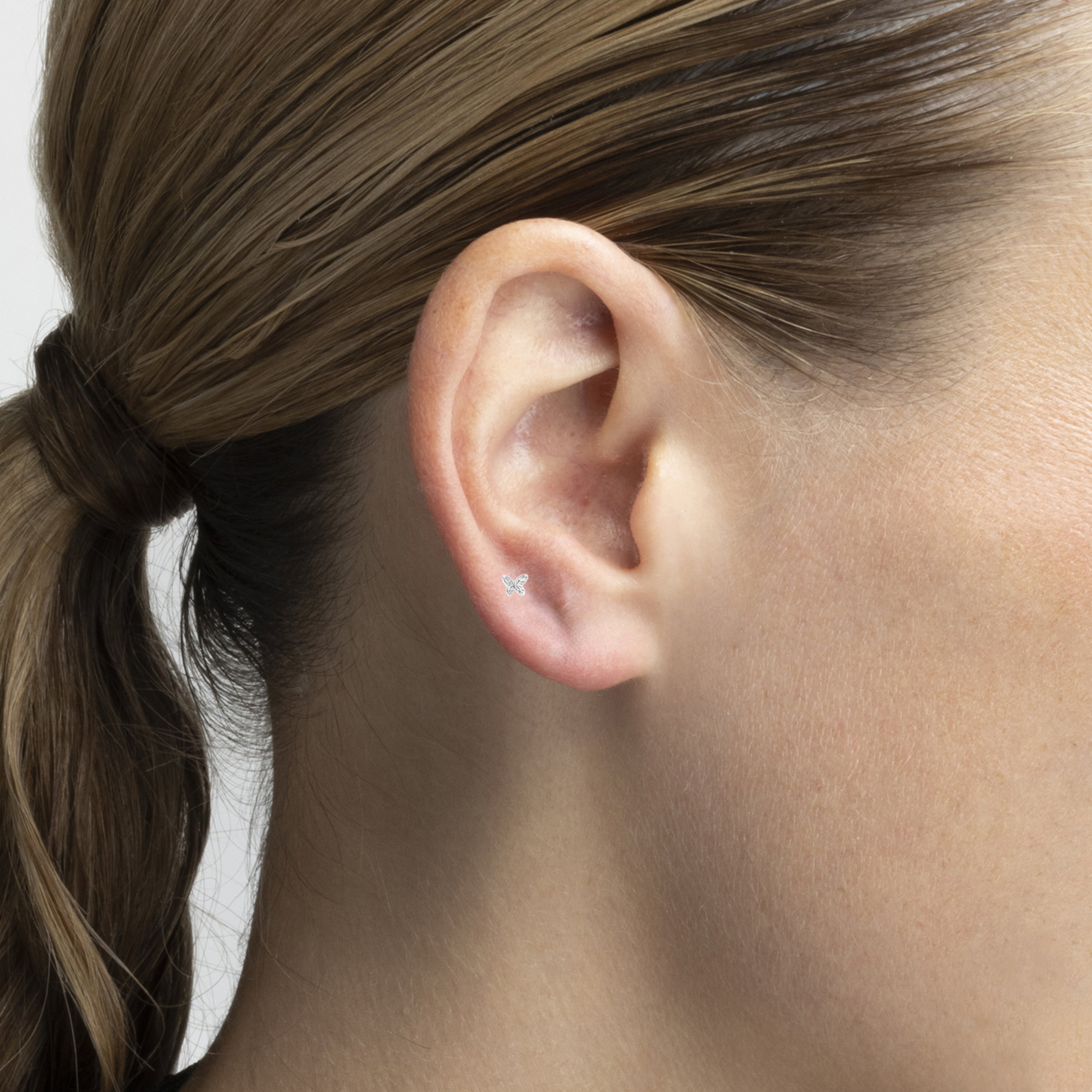 925 Sterling Silver Piercing with Brilliant Zirconia in Rhodium Finish - Jrak