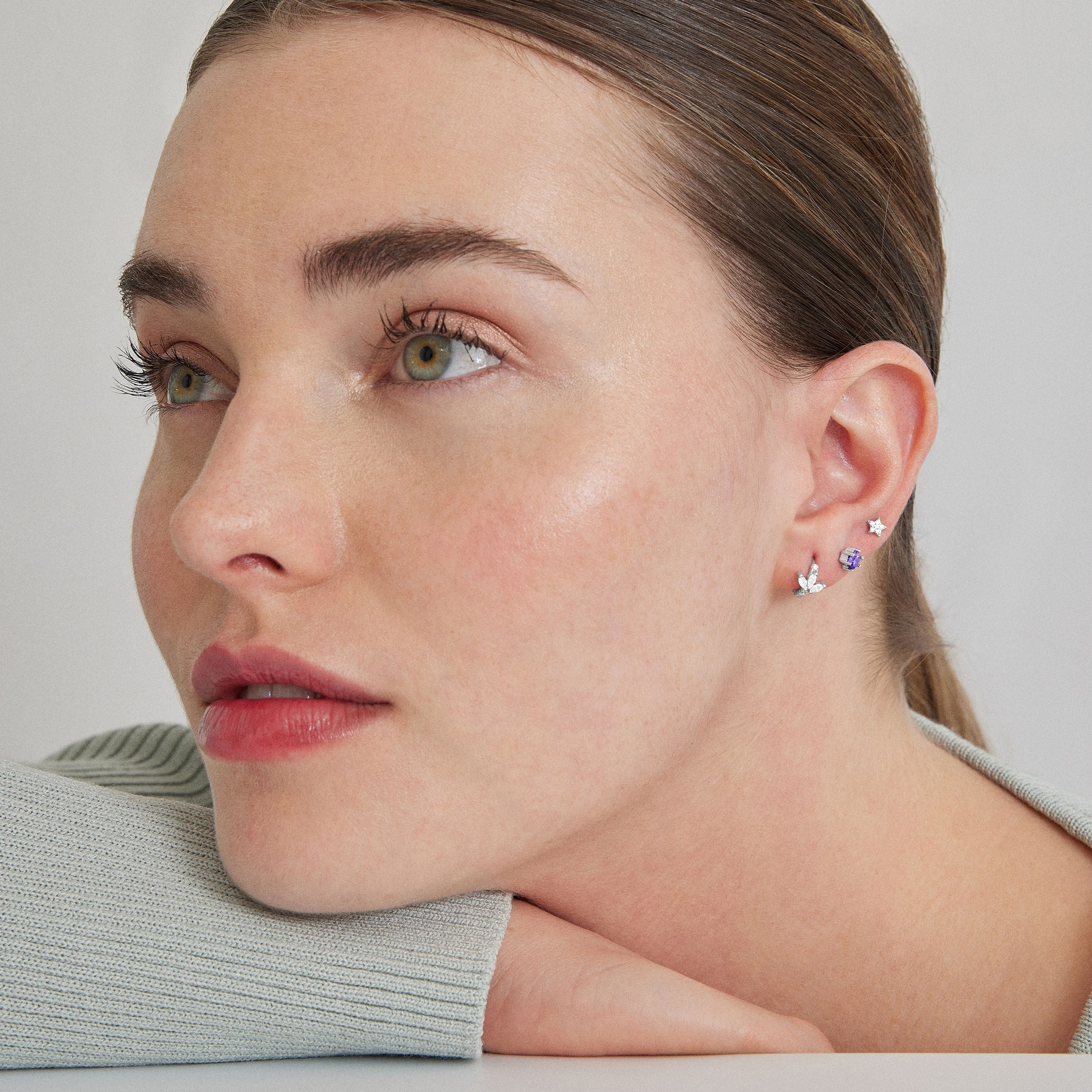 925 Sterling Silver Piercing with Brilliant Zirconia in Rhodium Finish - Netwi