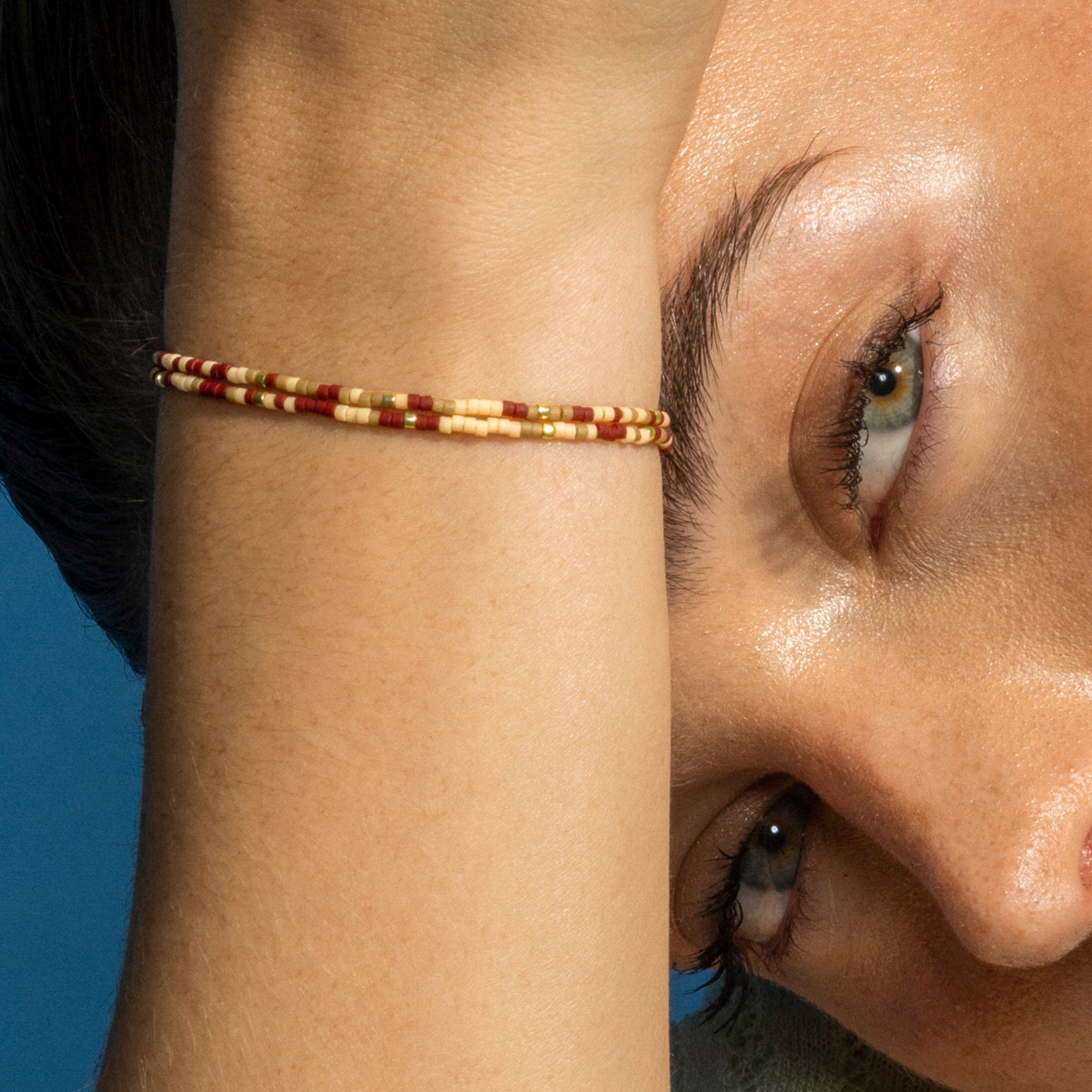 Pulseira com Cristal marrom acabamento ouro 18k - Furie