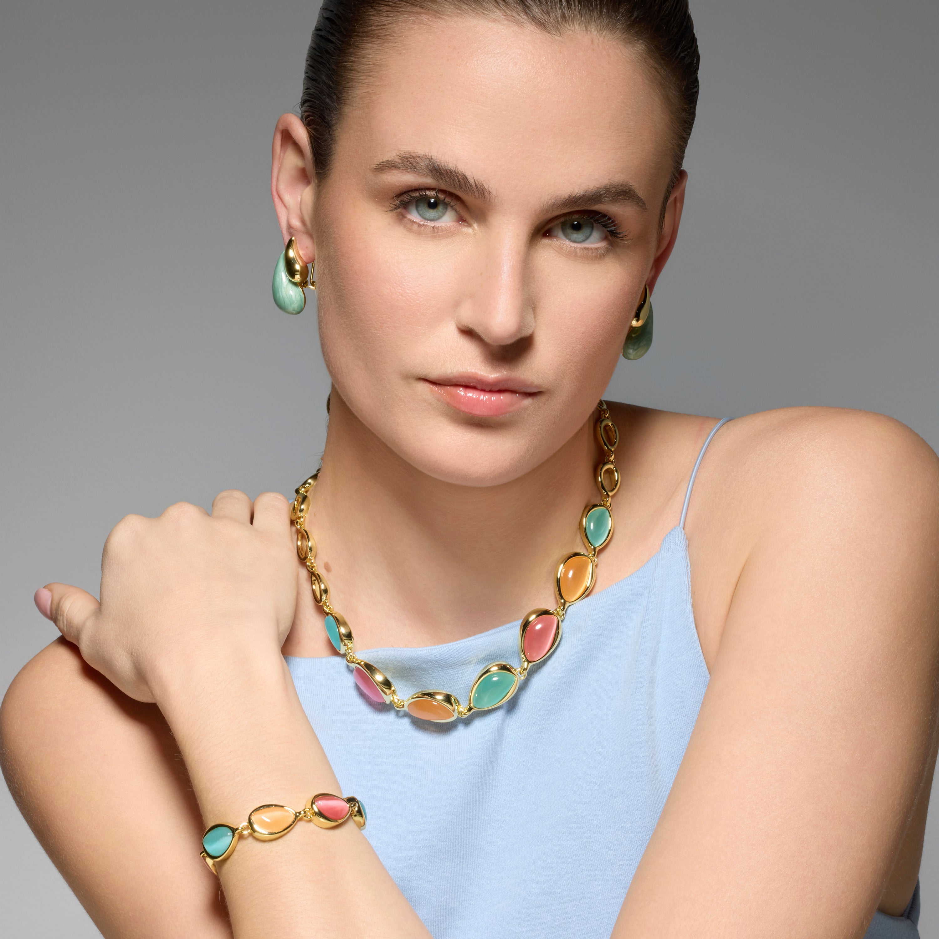 18k yellow gold finish bracelet with multicolor cat's eye - Dulfo