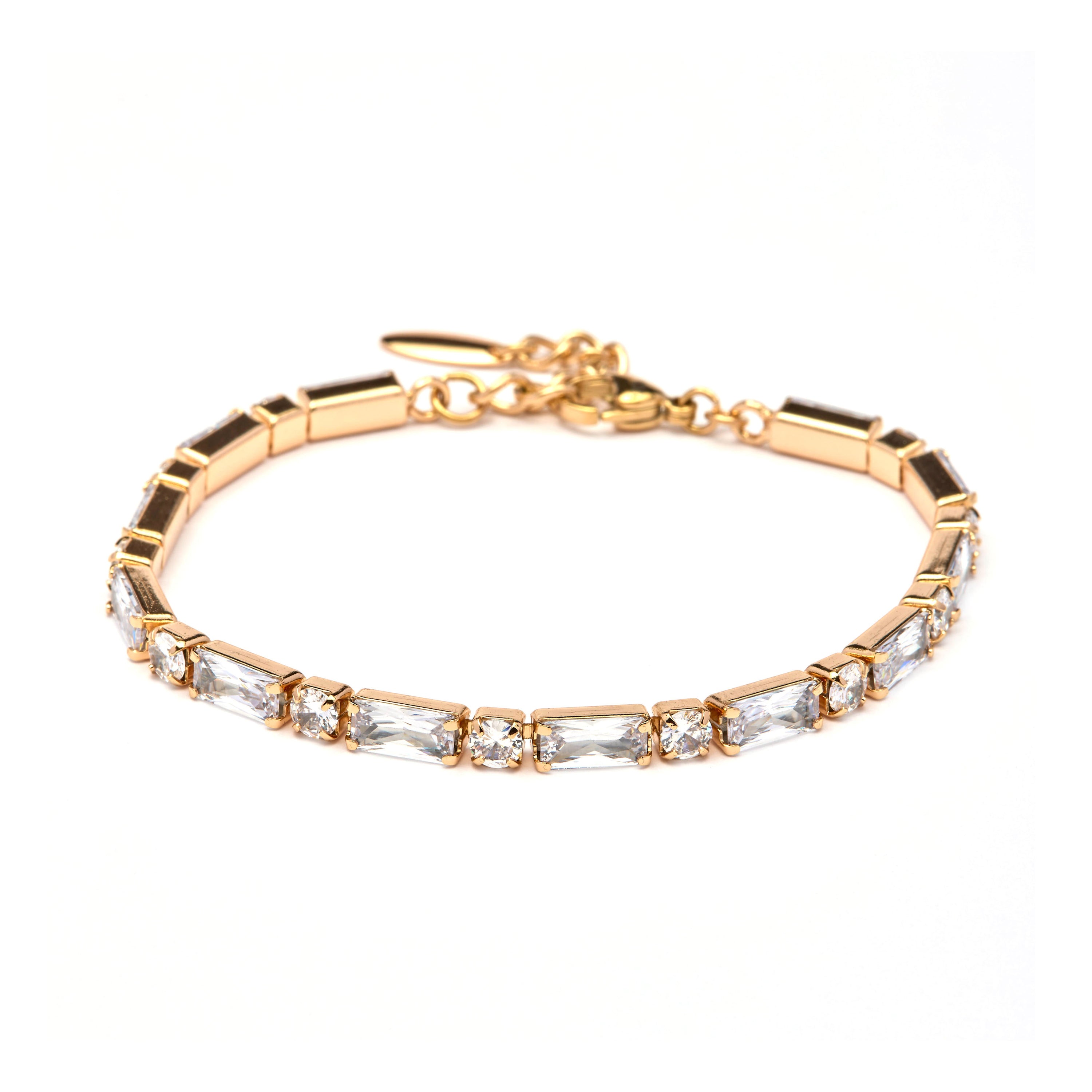Dazzling Zirconia Bracelet with 18k Yellow Gold Finish - Zihi