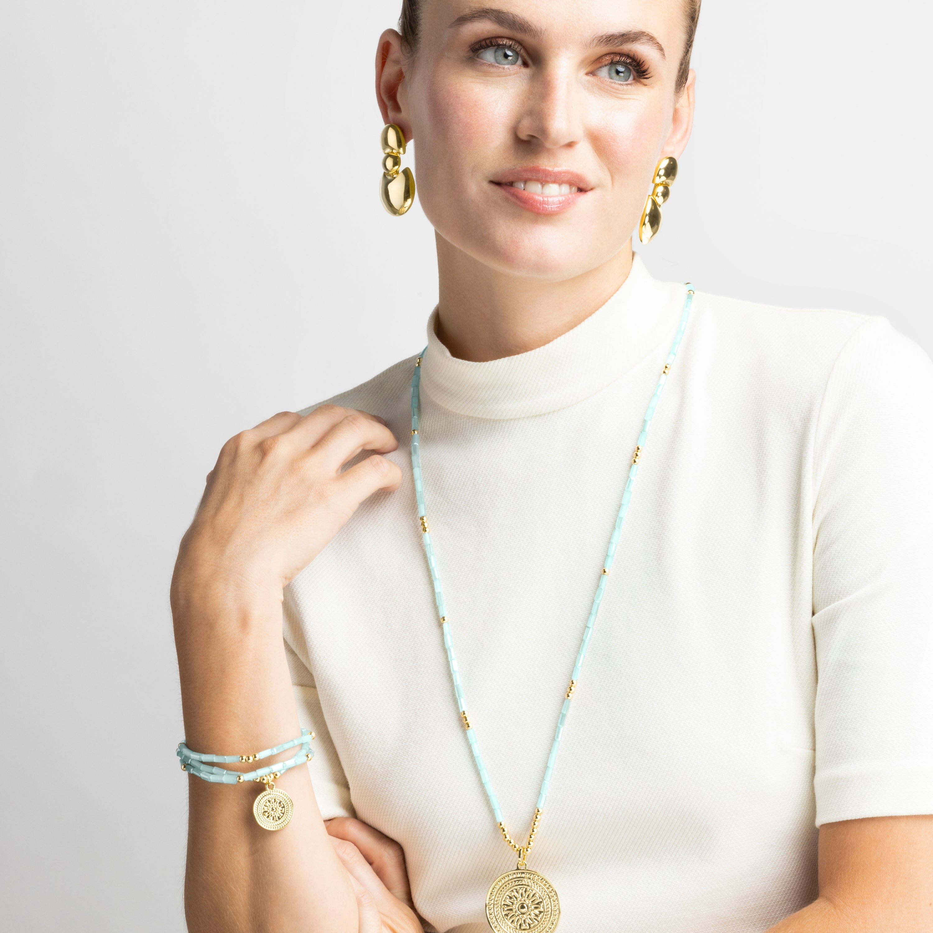 Bracelet with Blue Crystal 18k gold finish - Thyu
