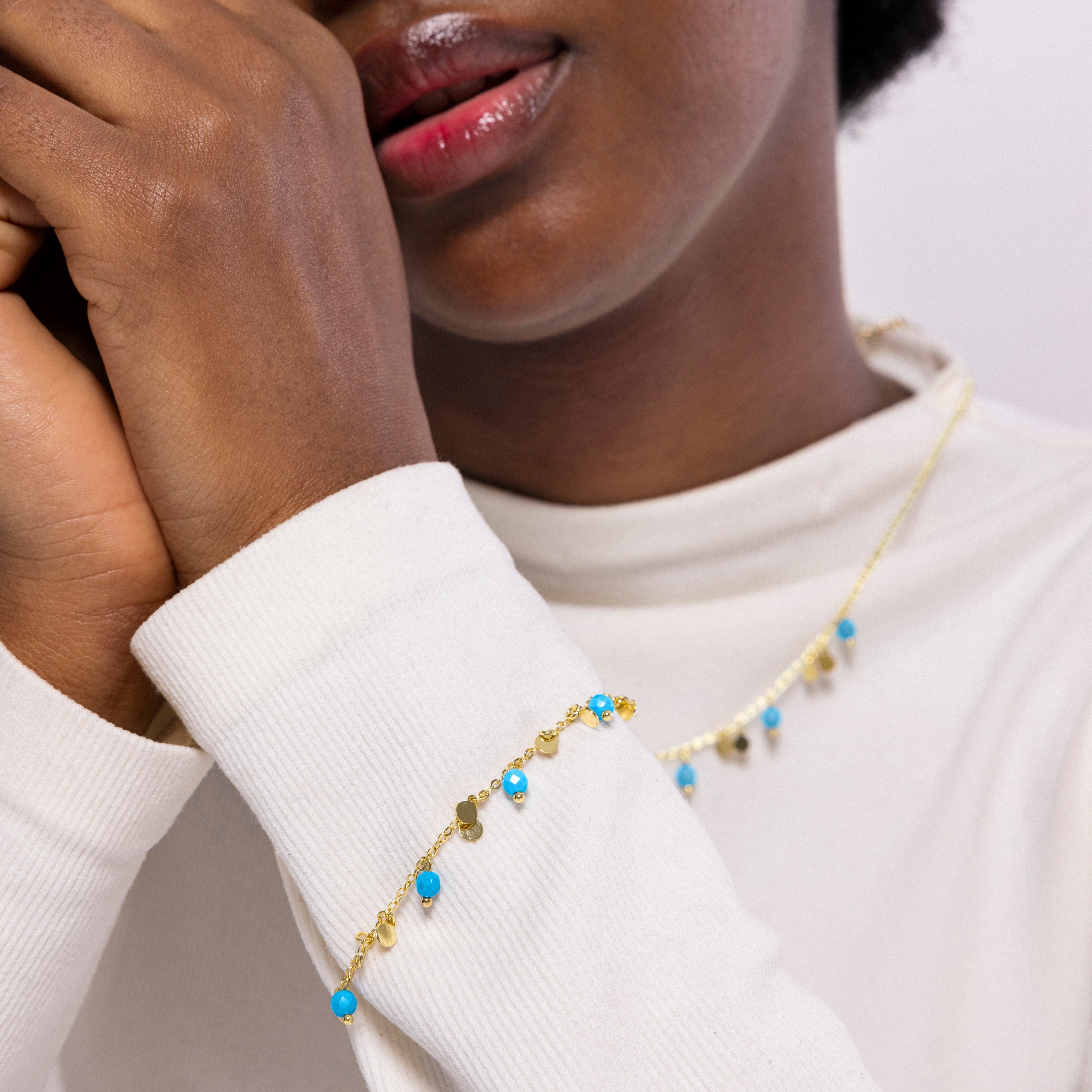 Turquoise bracelet finished in 18K yellow gold - Fawya