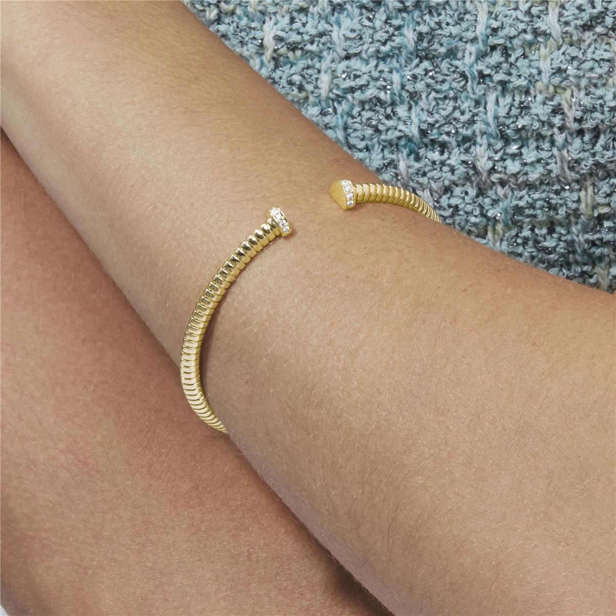 Dazzling Zirconia Bracelet in 18k Yellow Gold Finish - Aih