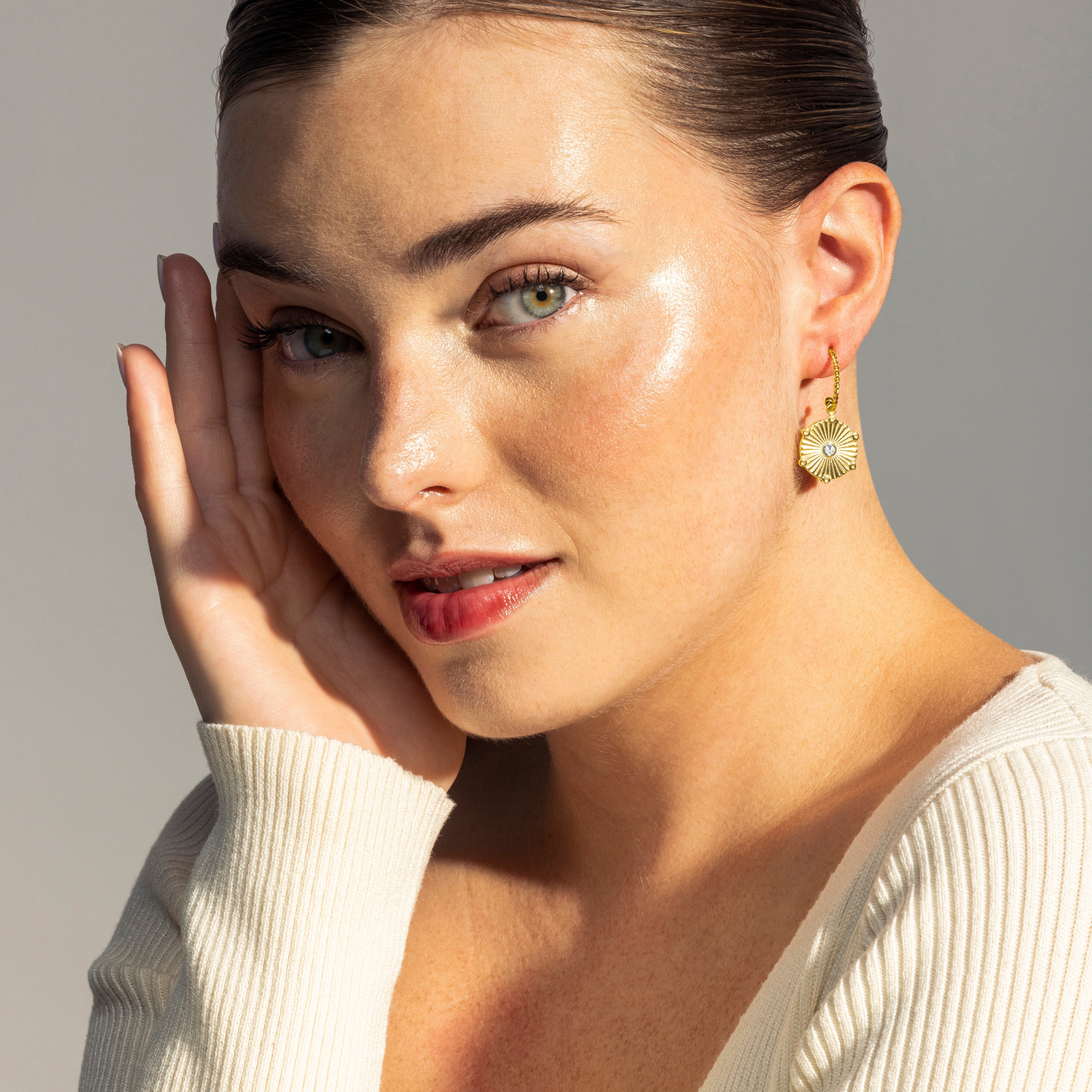 Brilliant Zirconia Earrings finished in 18K yellow gold - Rira