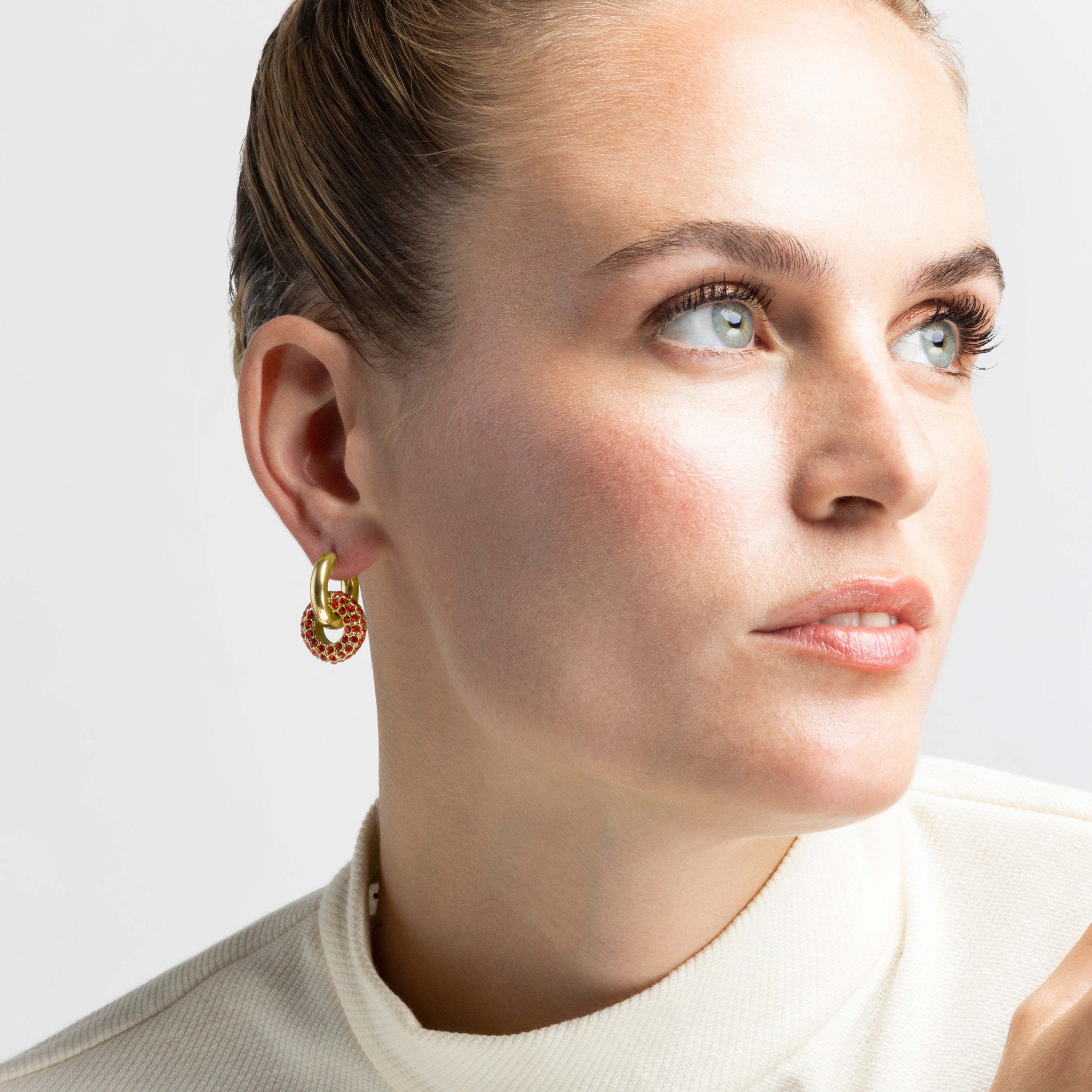 Pendientes con Cristal Rojo acabado oro 18k - Rawe