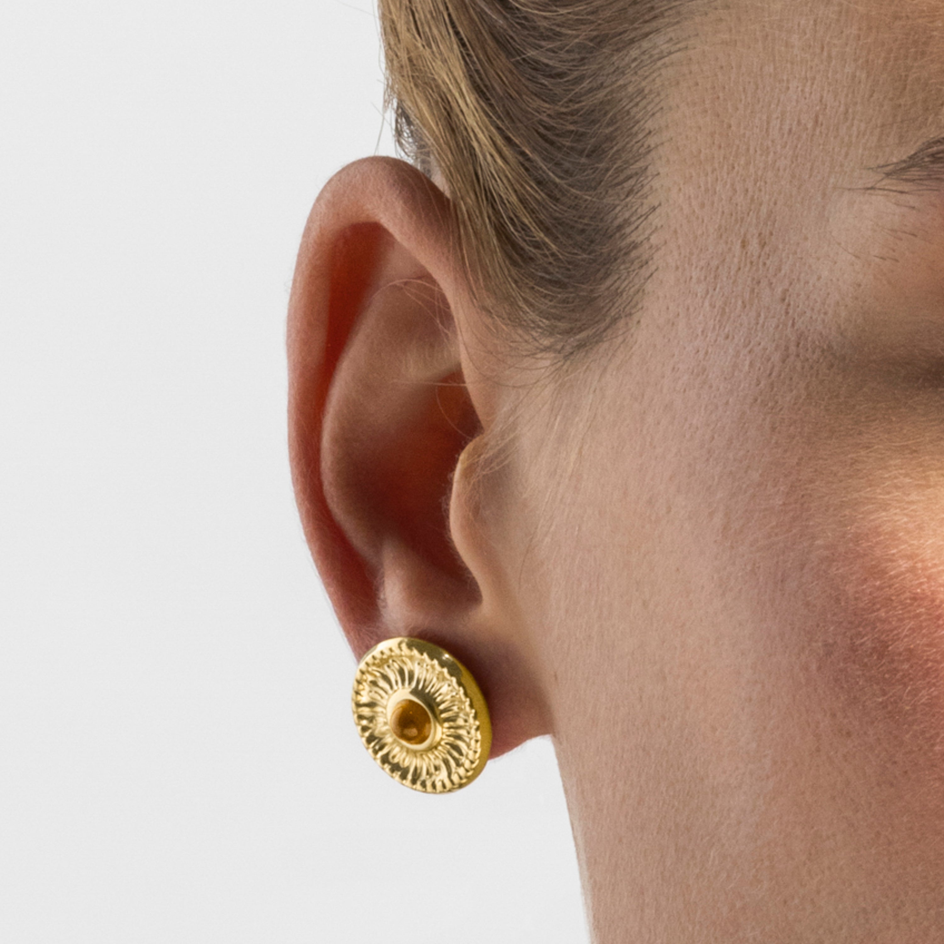 Brincos com Olho de Tigre acabamento ouro 18k - Lanyeb