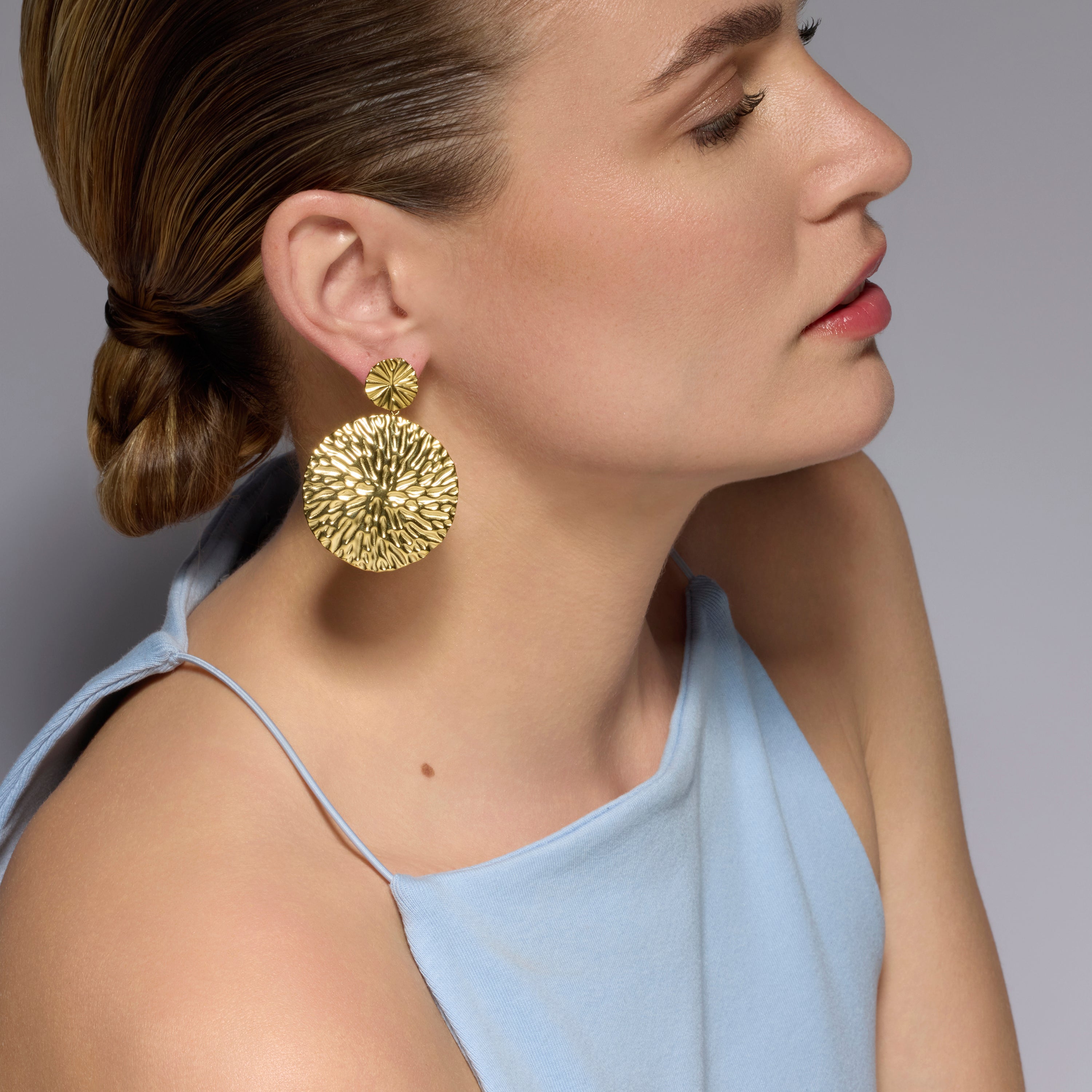18k yellow gold finish earrings - Wiseya
