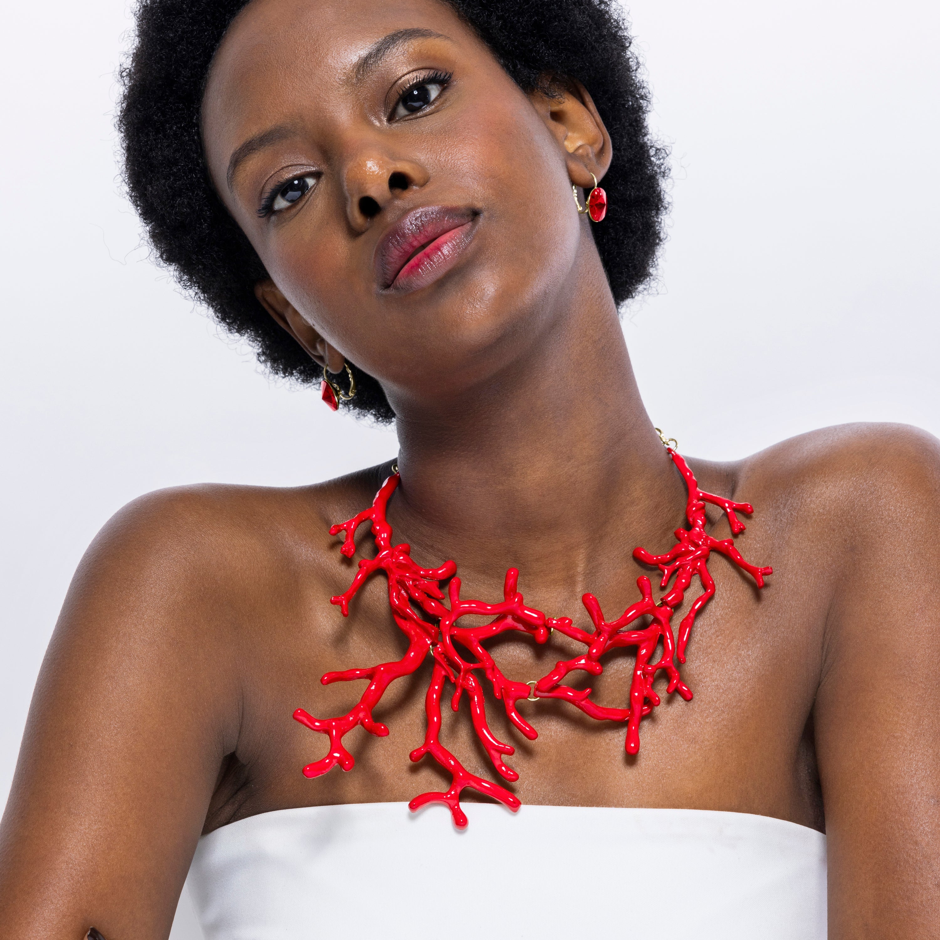 Red Crystal Earrings finished in 18K yellow gold - Kimji