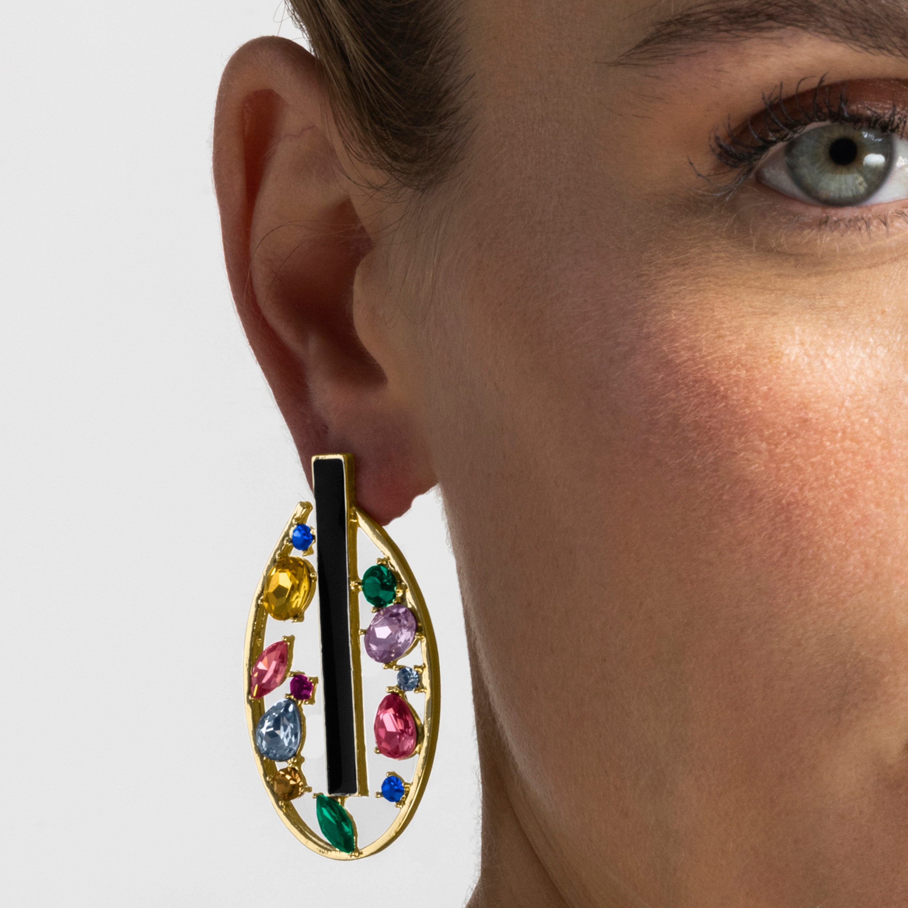 Brincos com Zircônia Multicolorida acabamento ouro 18k - Habyo