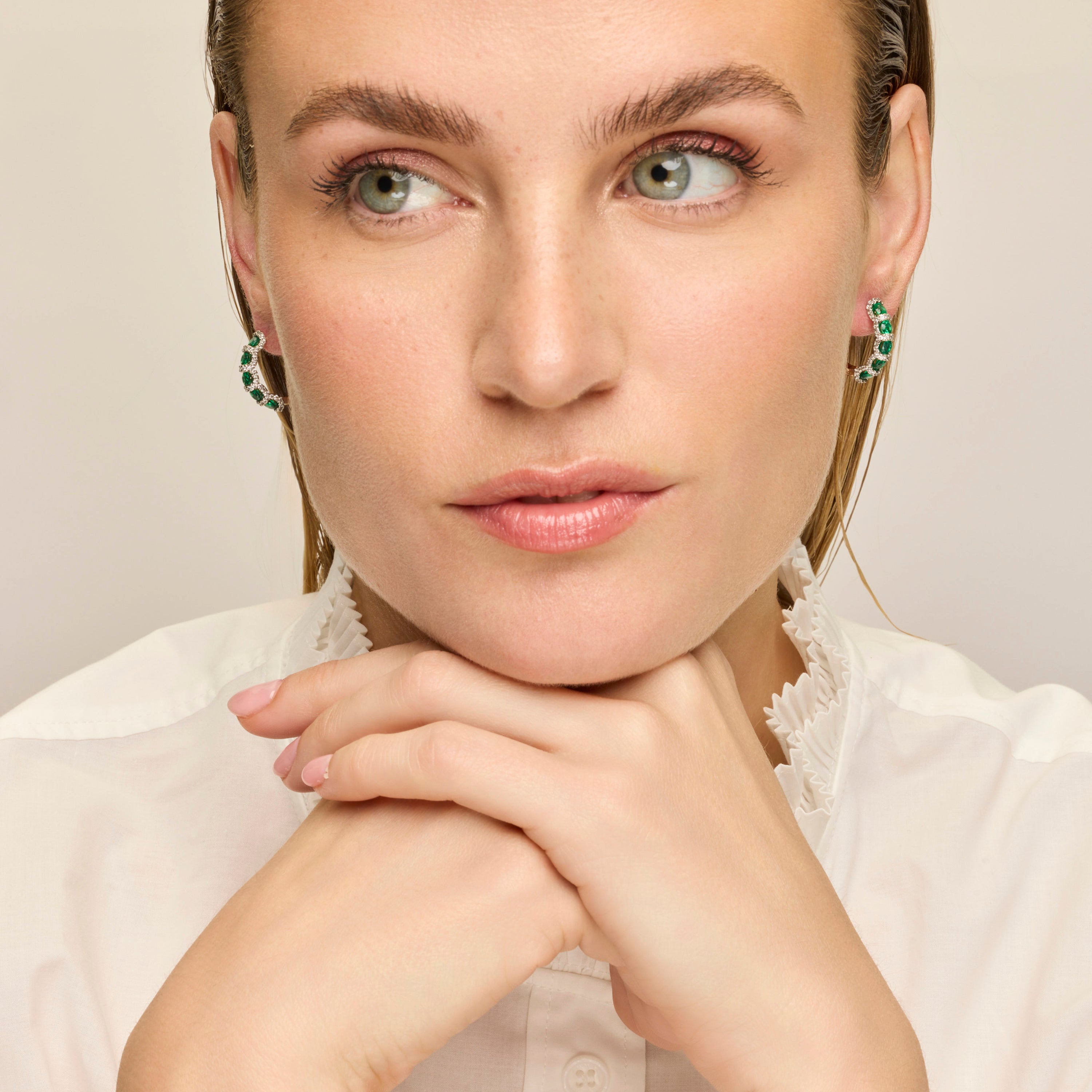 Earrings with emerald zirconite in 18k yellow gold finish - Yrat