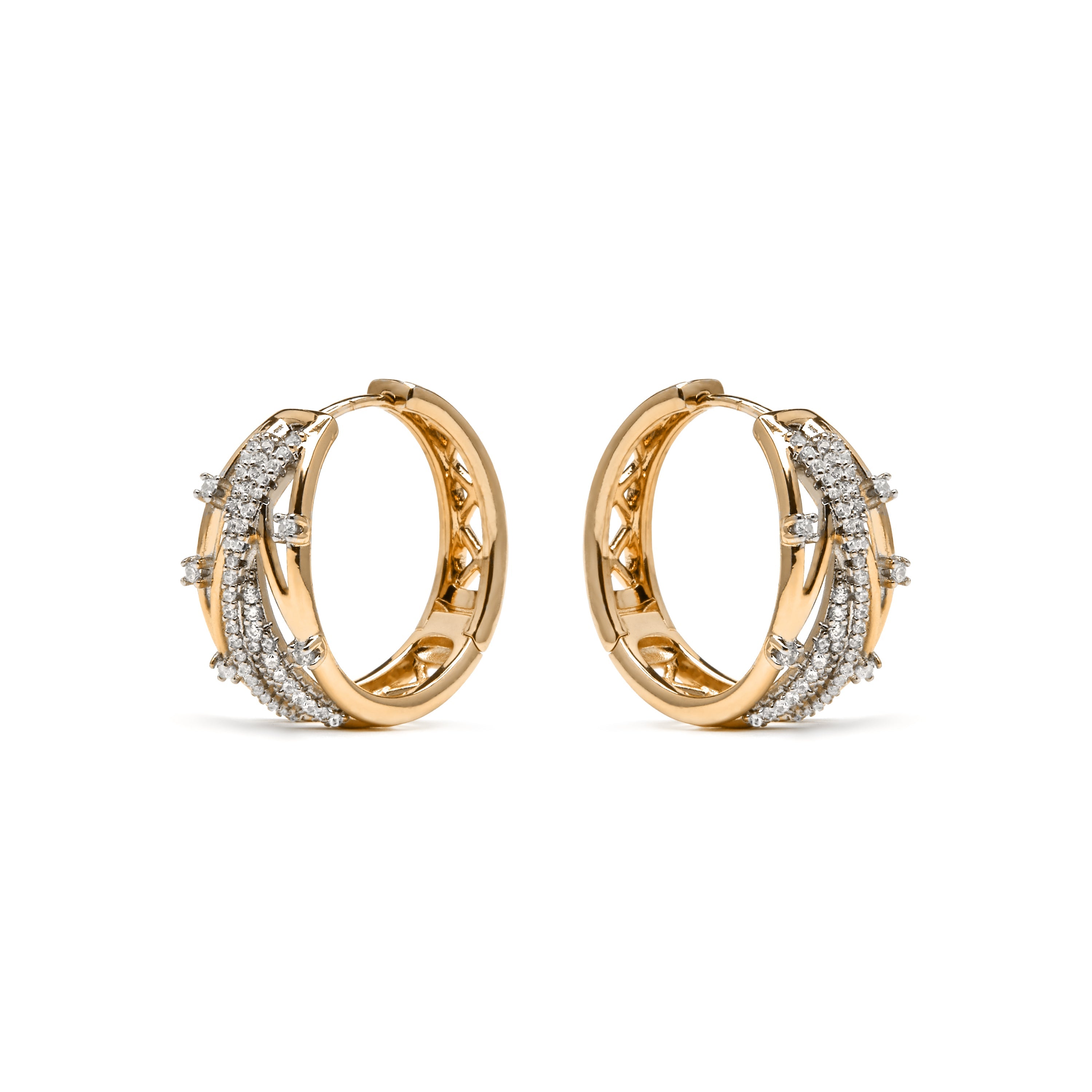 Brincos com acabamento em ouro amarelo 18k e Zircônia Brilhante - Hax