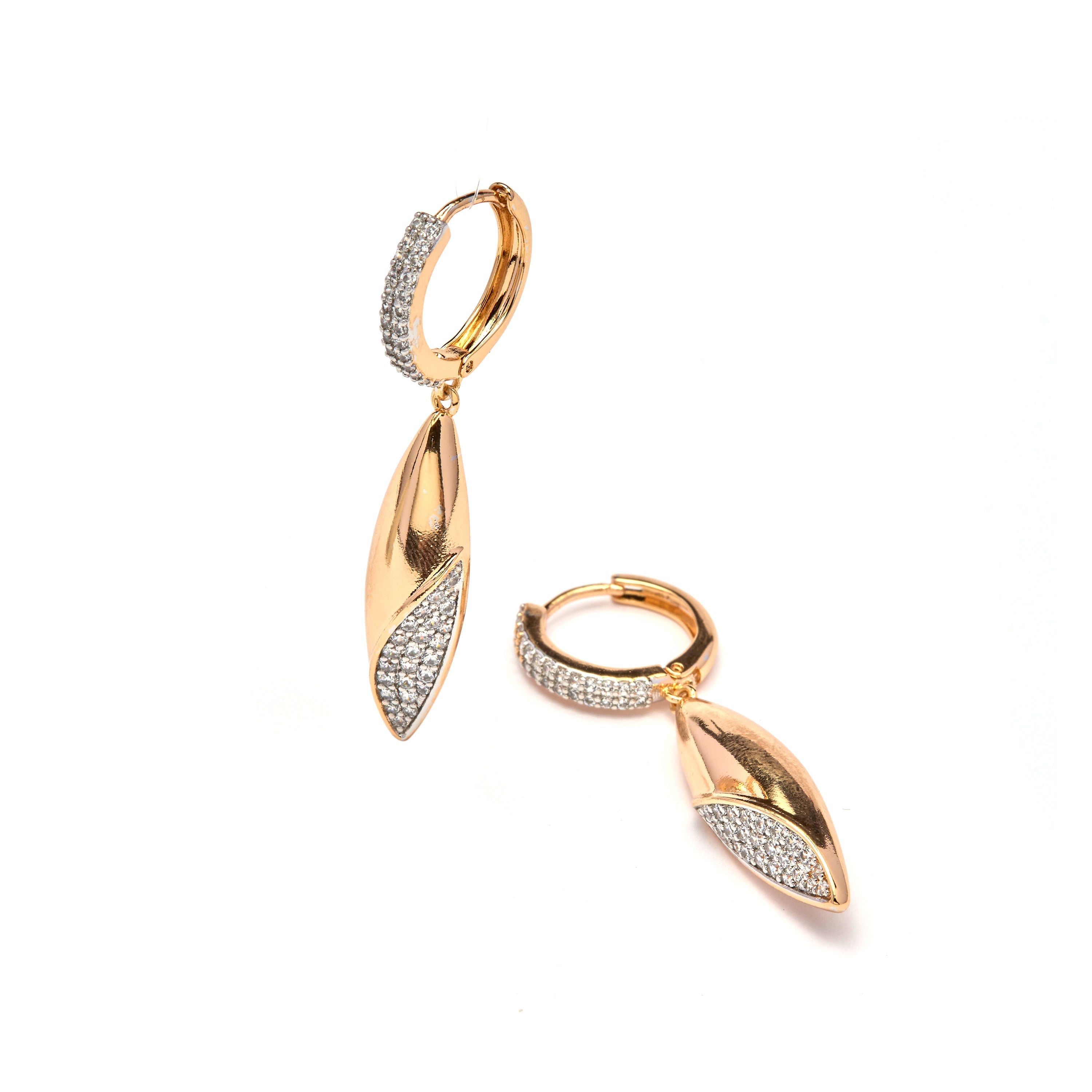 Pendientes de Circonita Brillante acabado en oro amarillo de 18k - Iskio