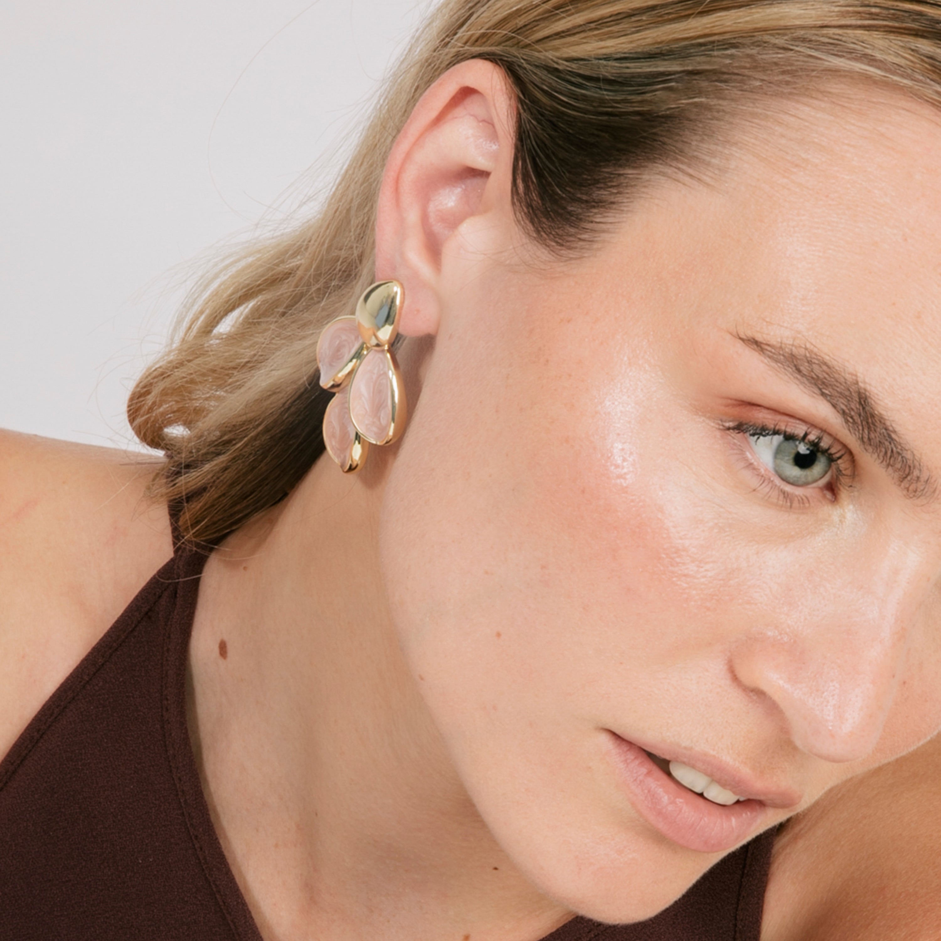 Pink Lacquer Earrings with an 18k yellow gold finish - Pasba