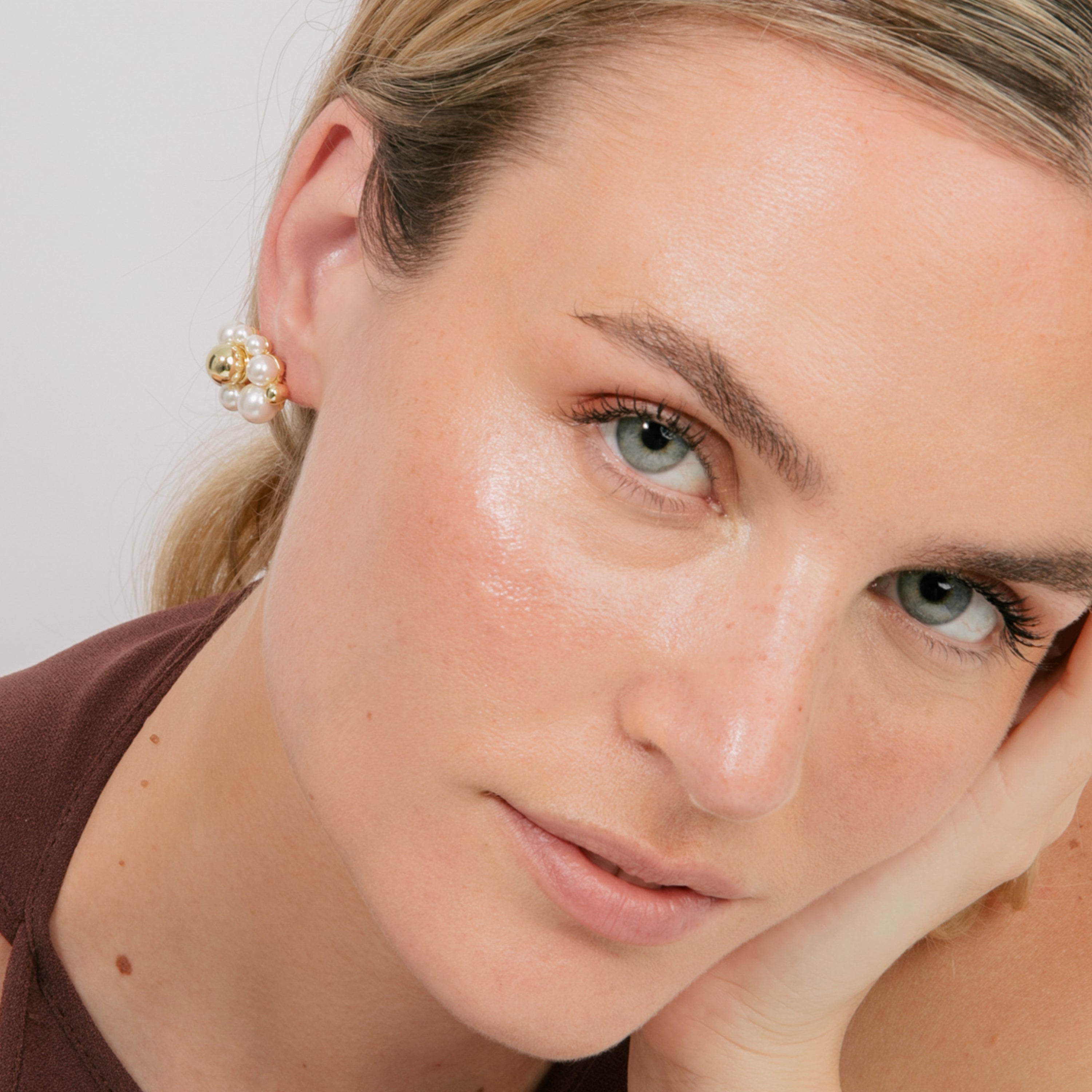 Pendientes de Perla Blanca acabado en oro amarillo 18k - Jenrak