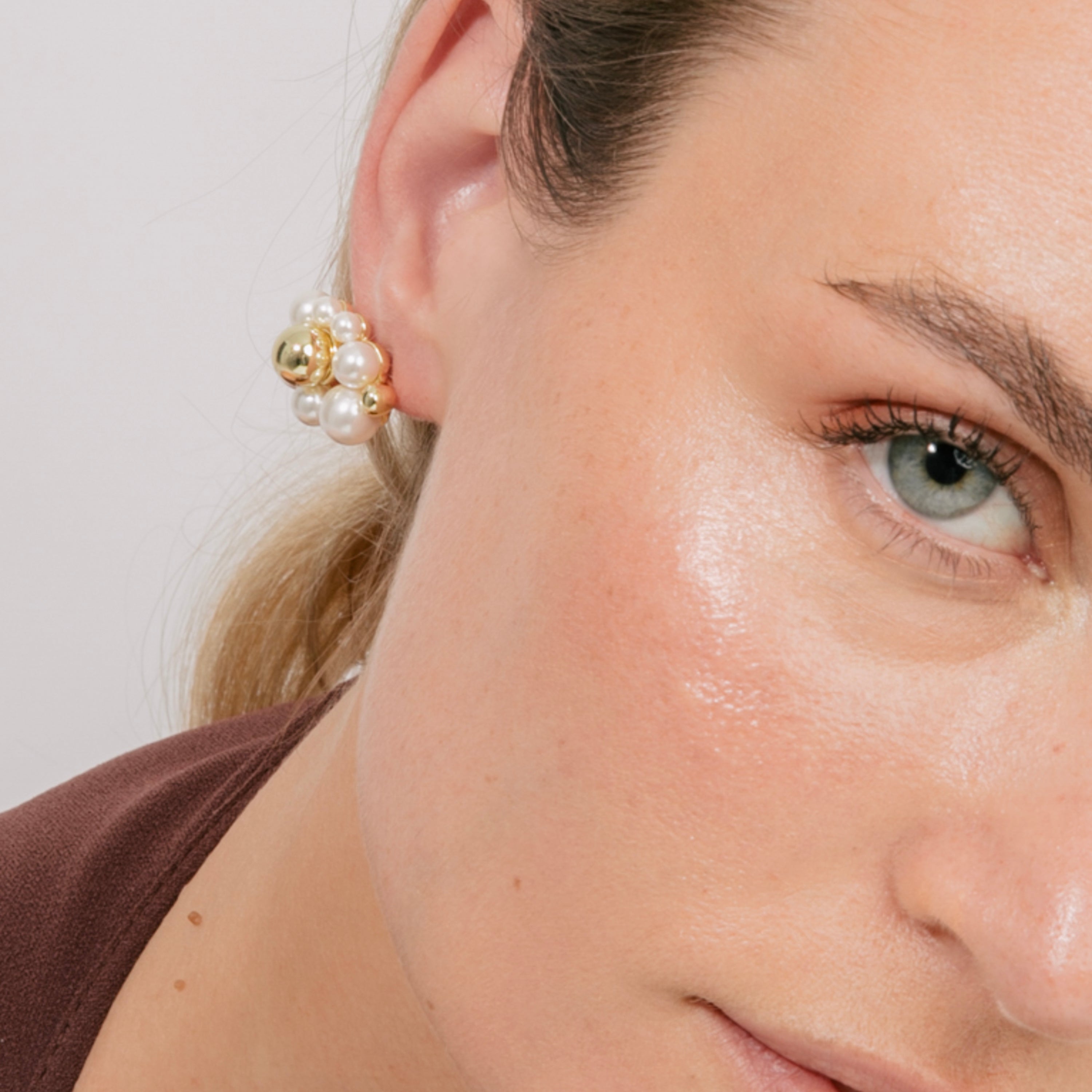 Pendientes de Perla Blanca acabado en oro amarillo 18k - Jenrak