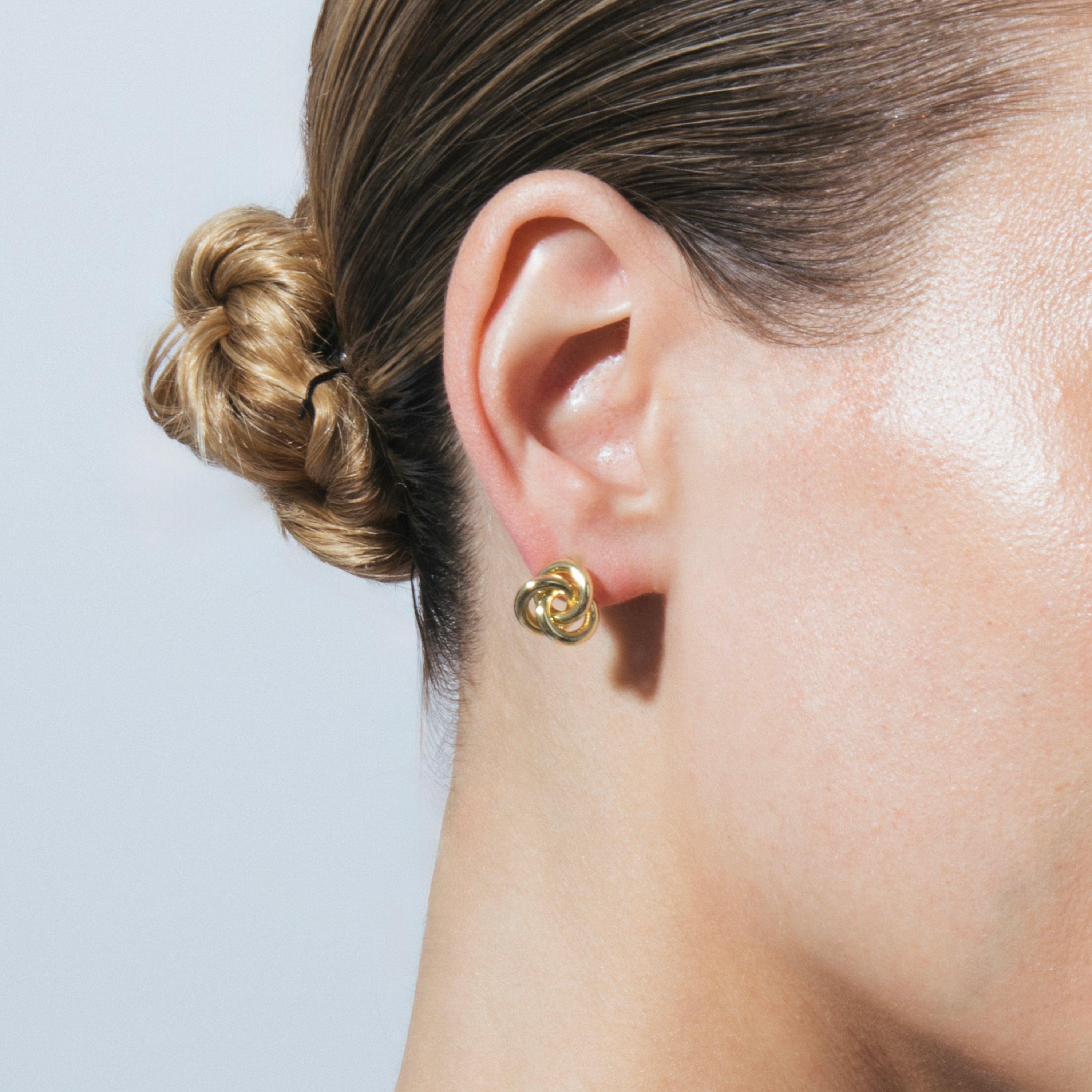 Pendientes acabado en oro amarillo 18k - Atoe