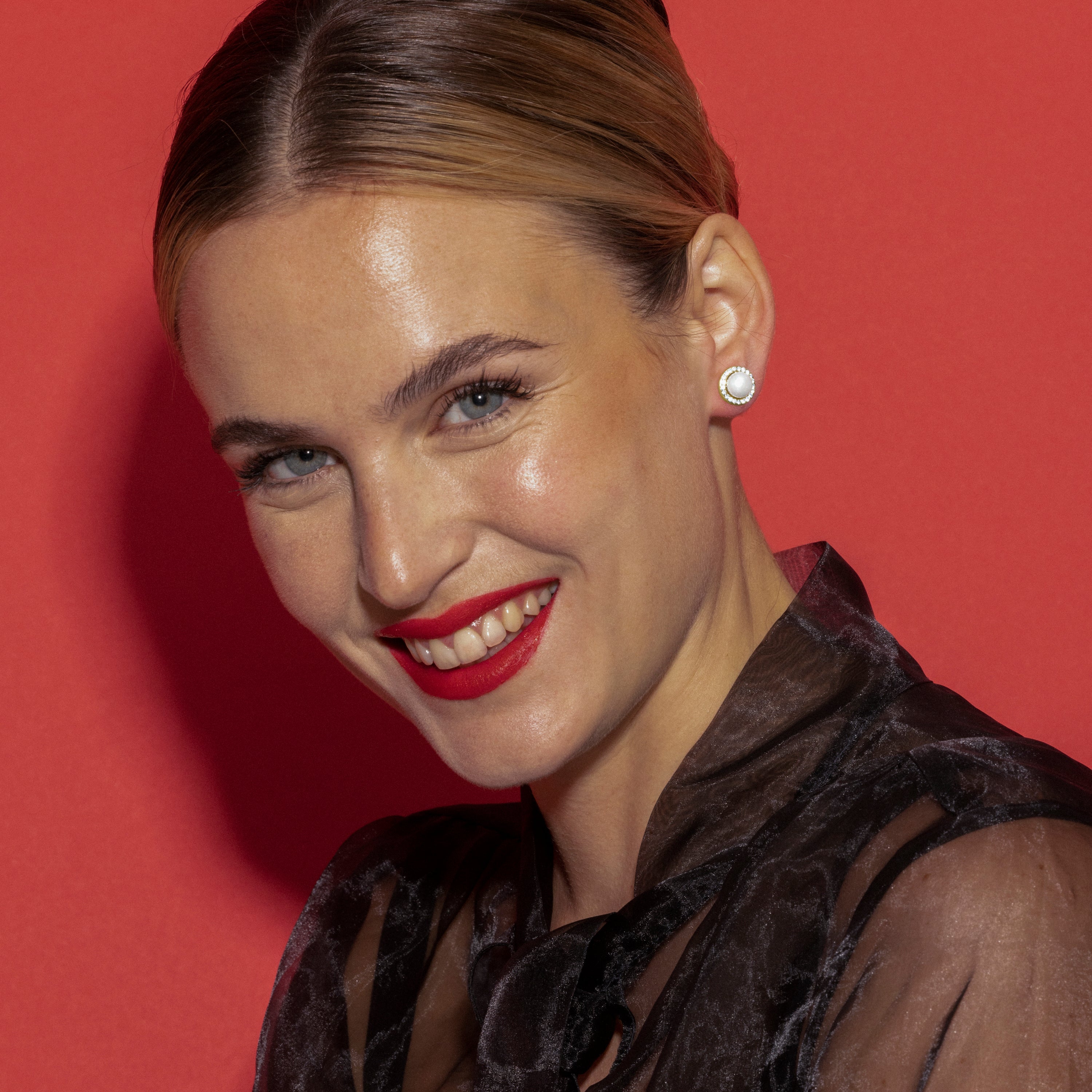 Pendientes con Perla Blanca acabado oro 18k - Basnik
