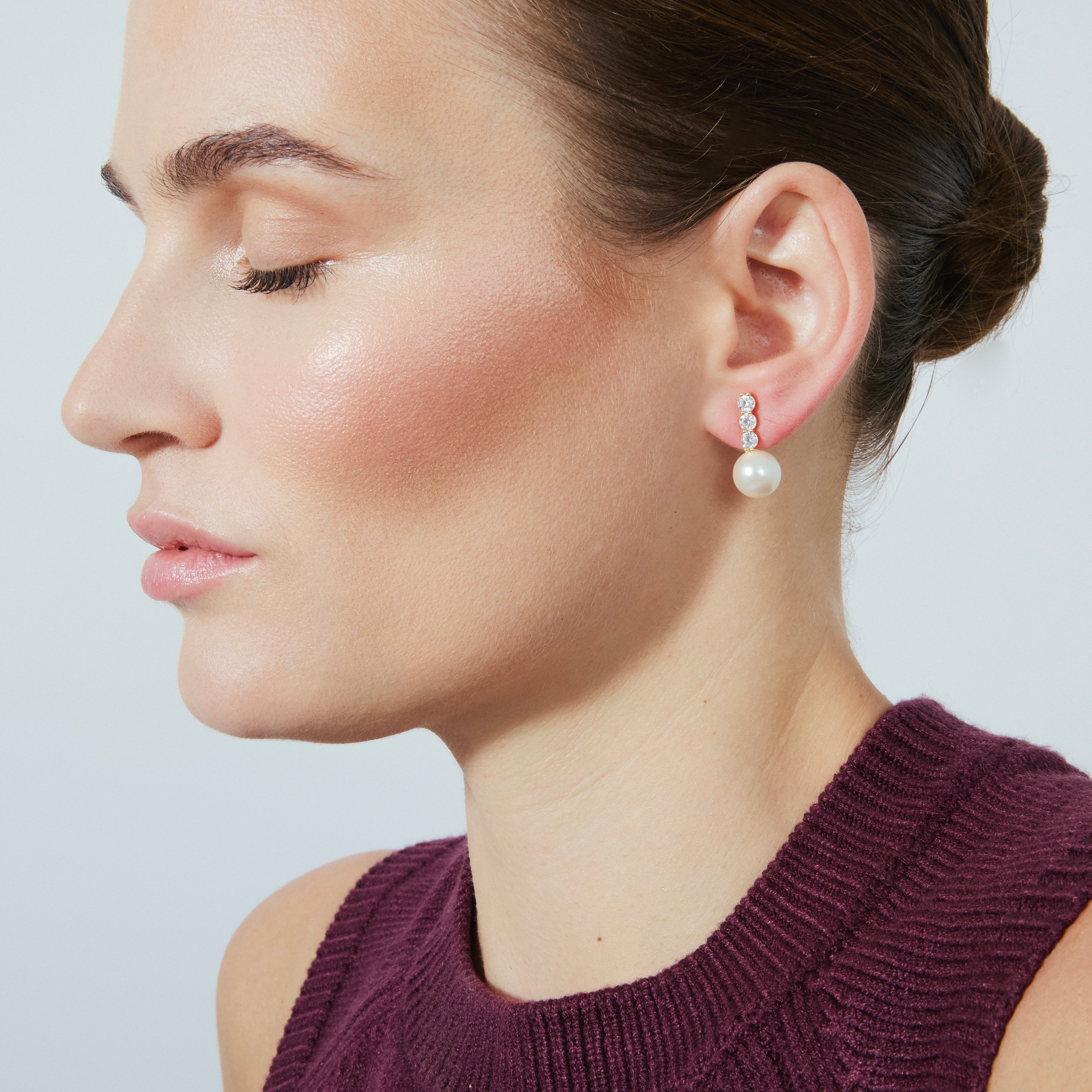 18k yellow gold finish earrings with white pearls - Anu