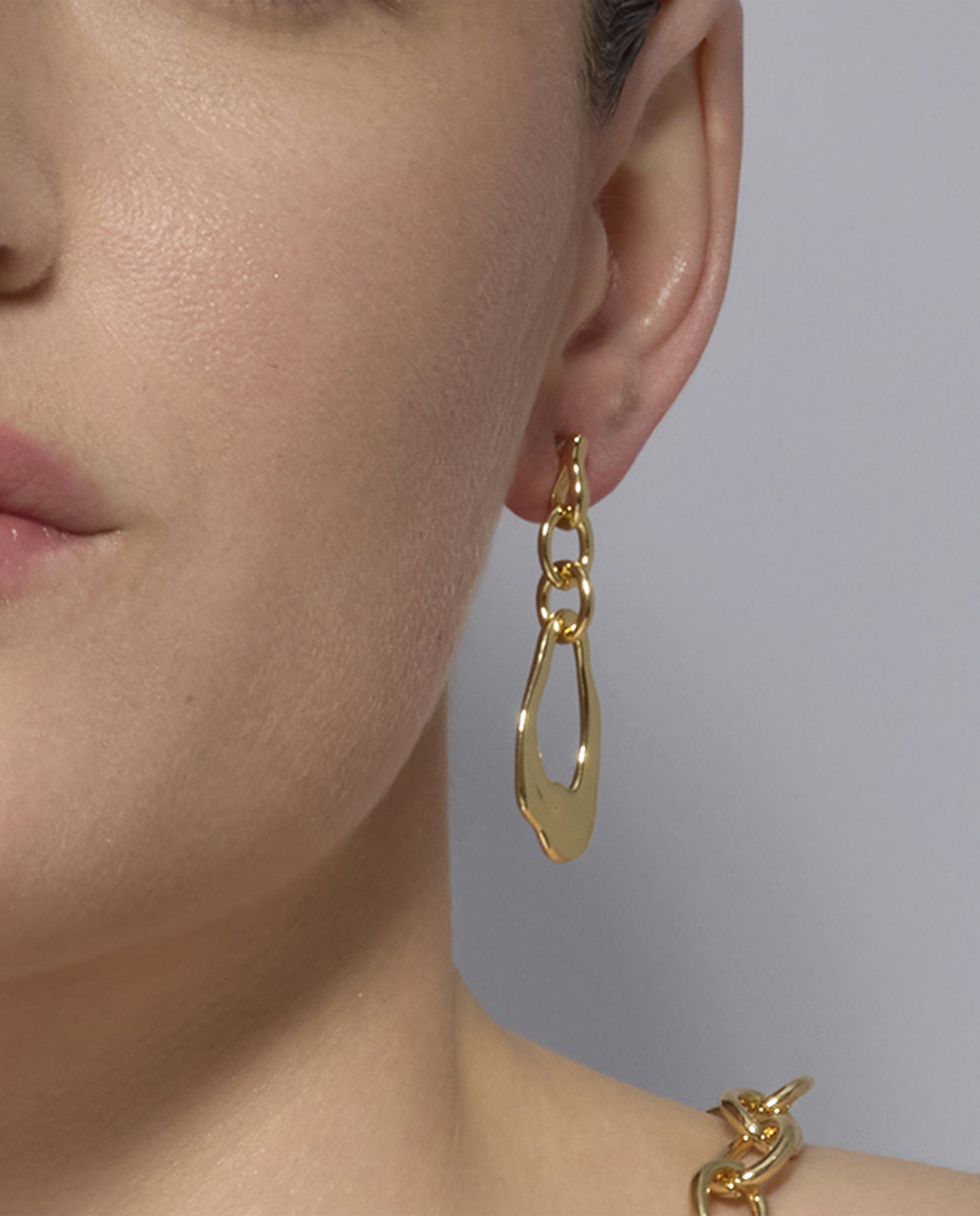18k yellow gold finish earrings - Othoai
