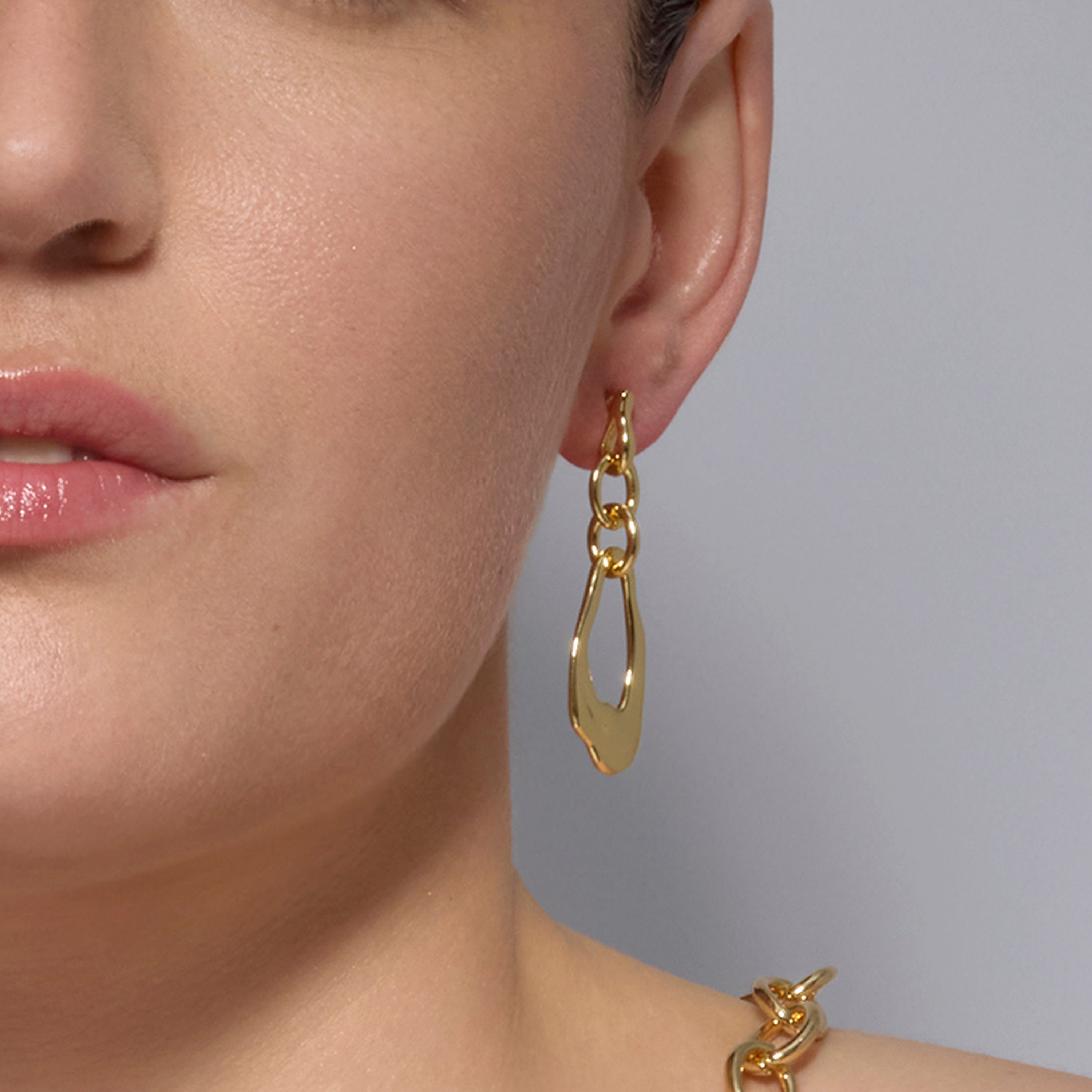 18k yellow gold finish earrings - Othoai
