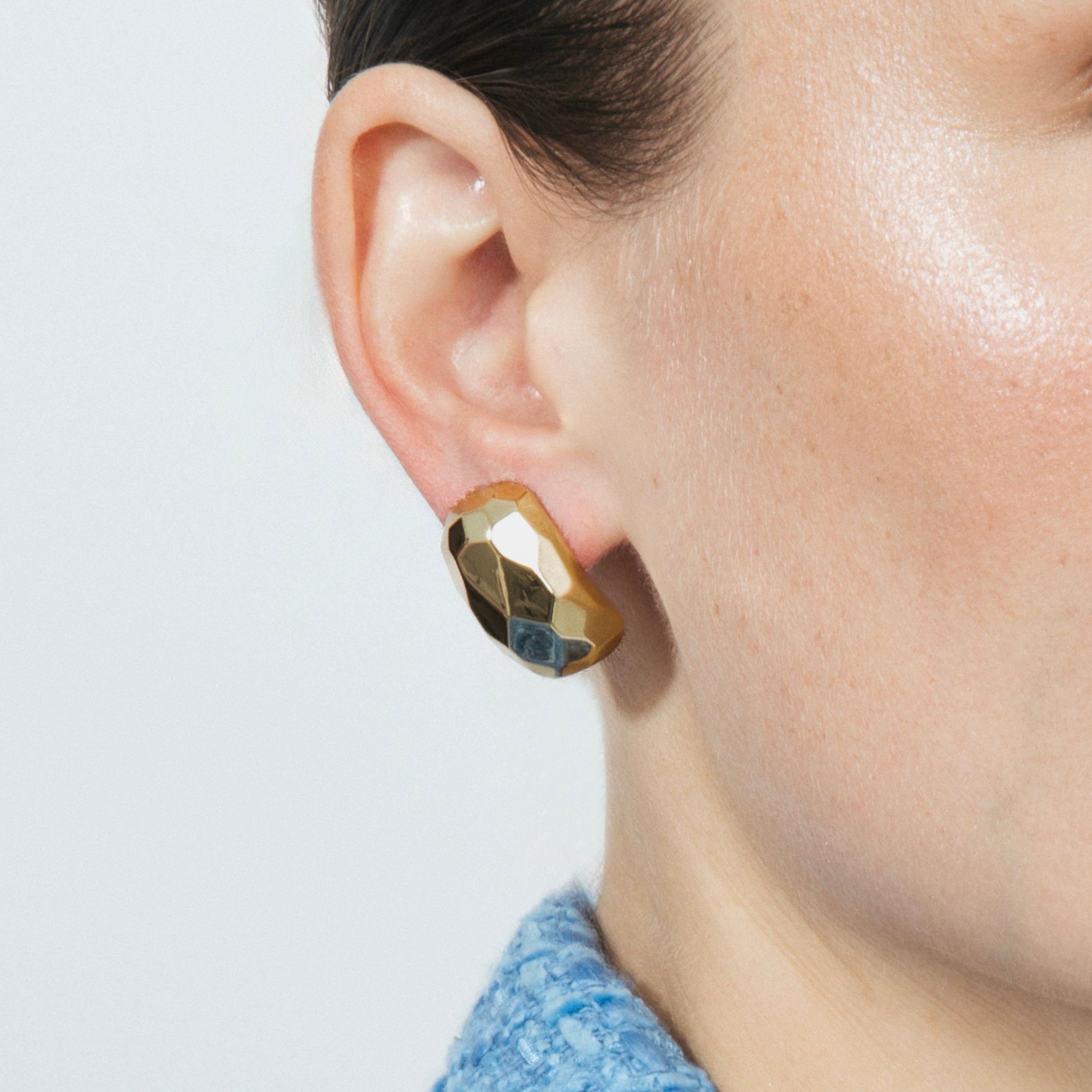 Pendientes acabado en oro amarillo 18k - Sarie
