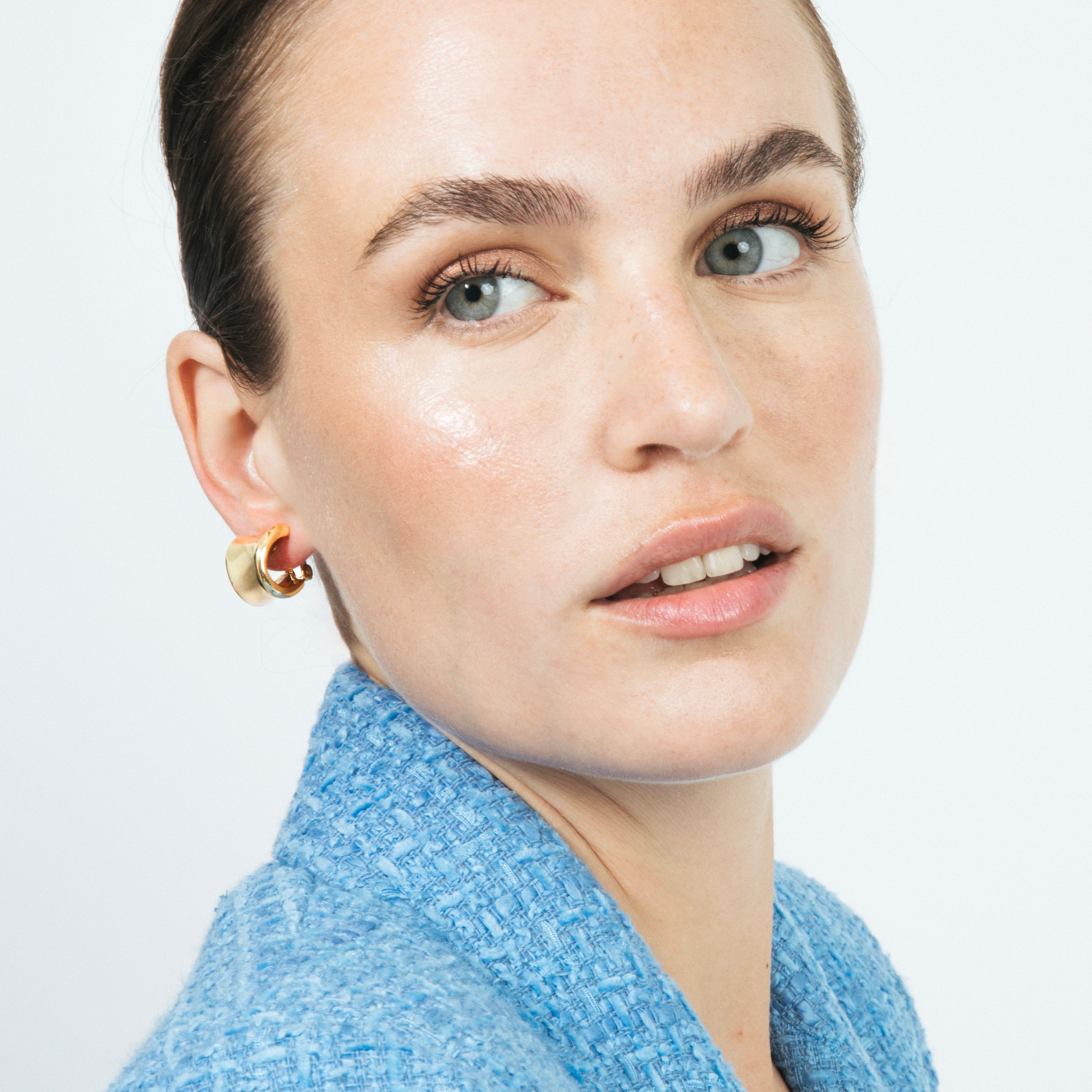 18k yellow gold finish earrings - Waze
