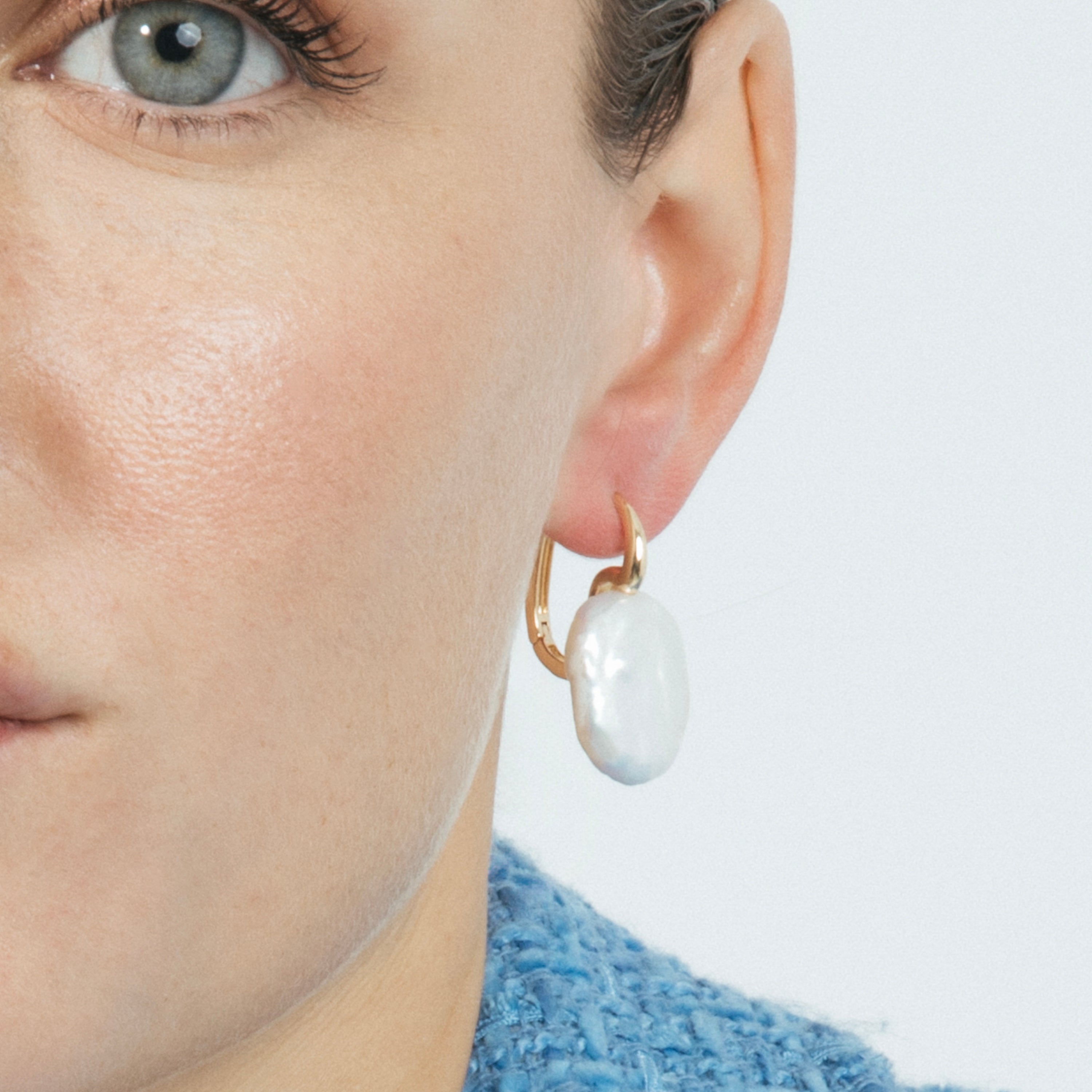 18k Yellow Gold Finish White Pearl Earrings - Thessa