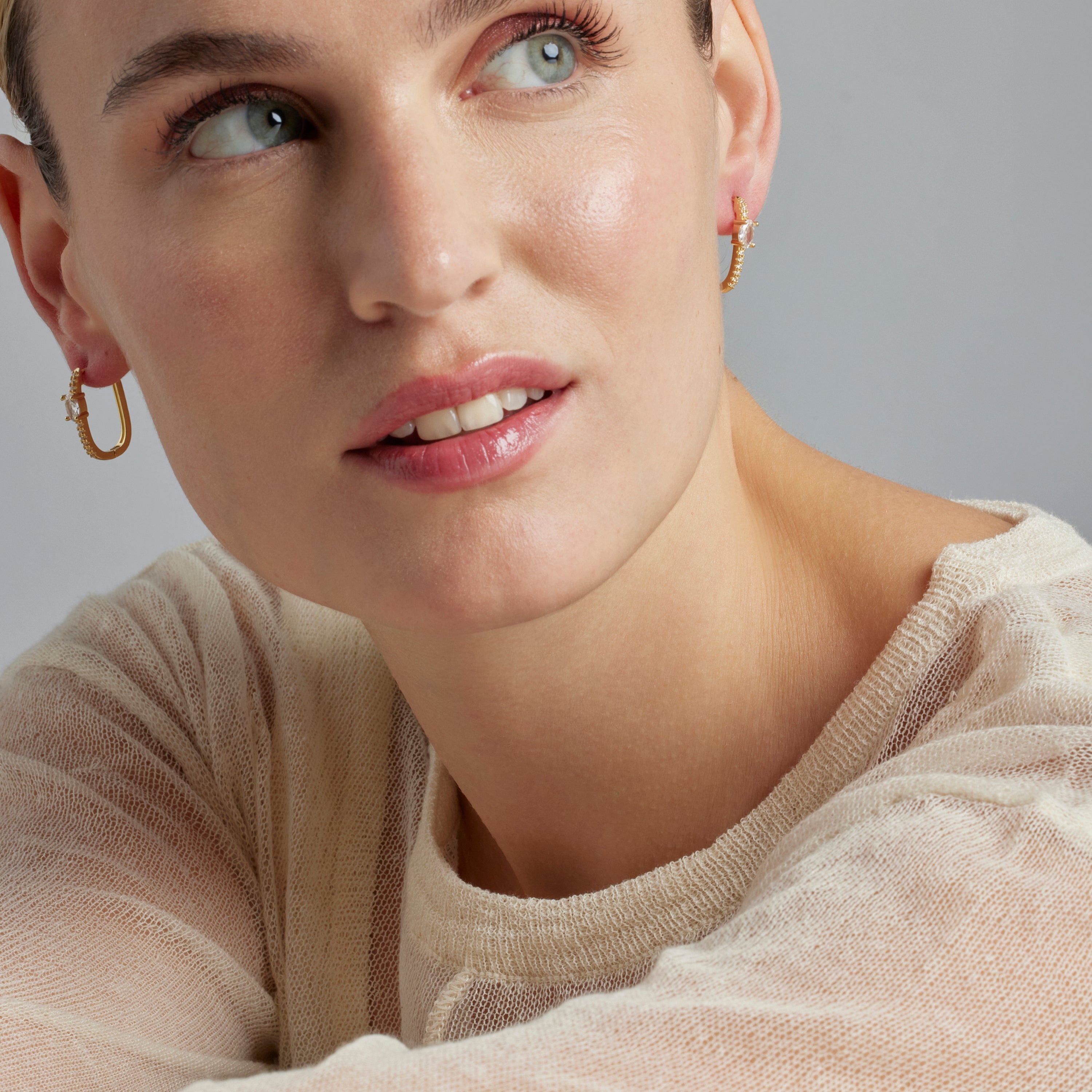 Brilliant Zirconia Earrings Finished in 18K Yellow Gold - Tiskah