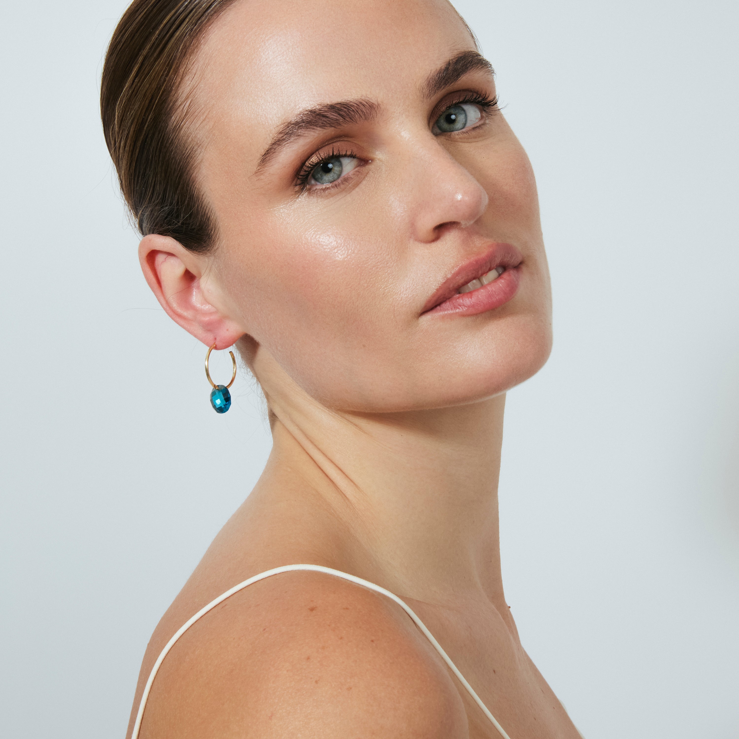Pendientes de Cuarzo Hidrotermal Lapislazuli acabado en oro amarillo de 18k - Jafam